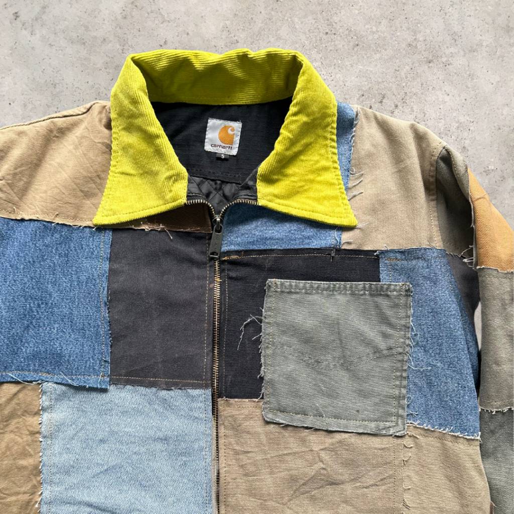 Veste en patchwork brut en denim et vêtements de travail Carhartt recyclés - Col Neon Detroit