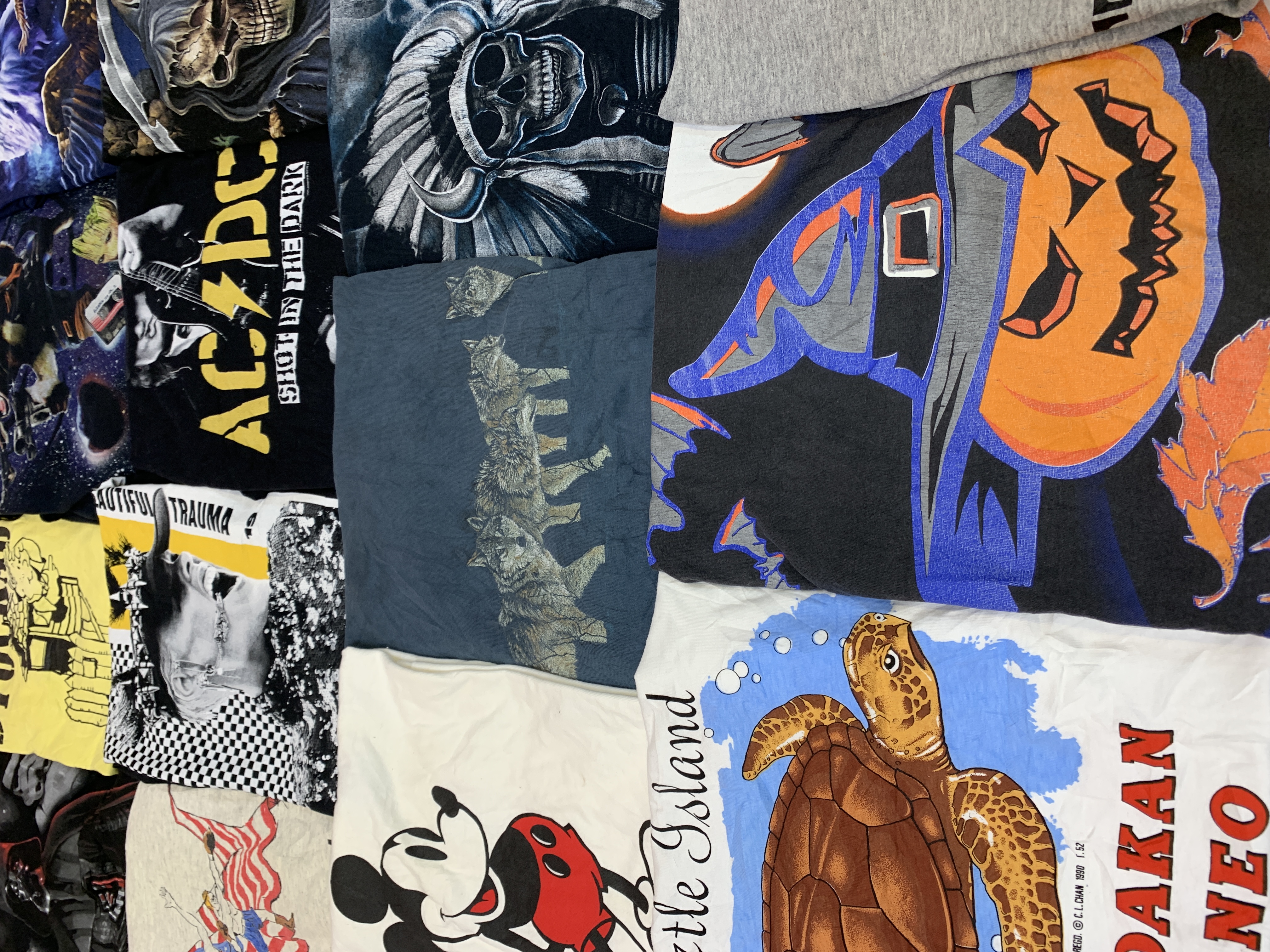 Single-Stitch & graphic tees