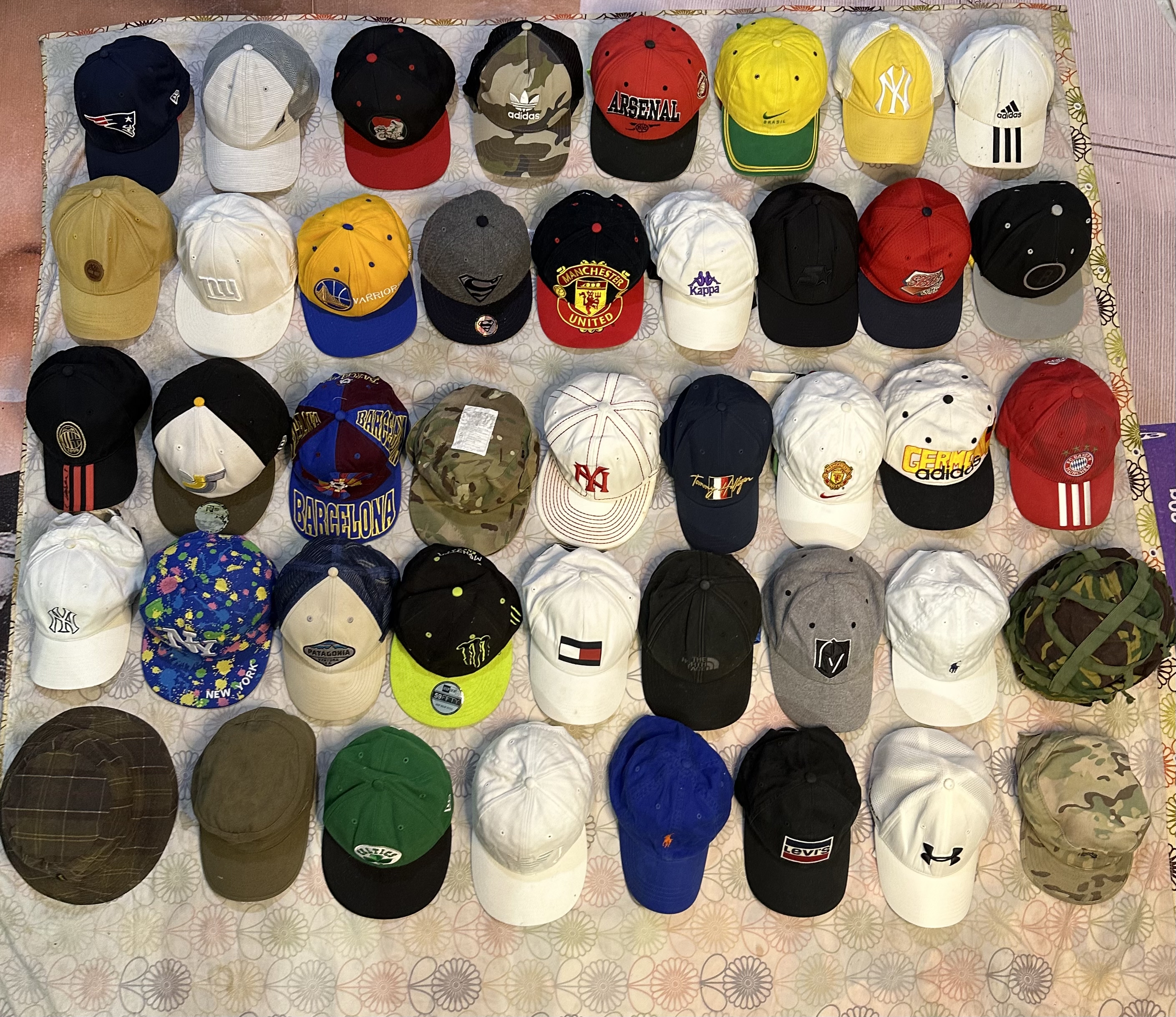 Men? Branded Vintage Caps