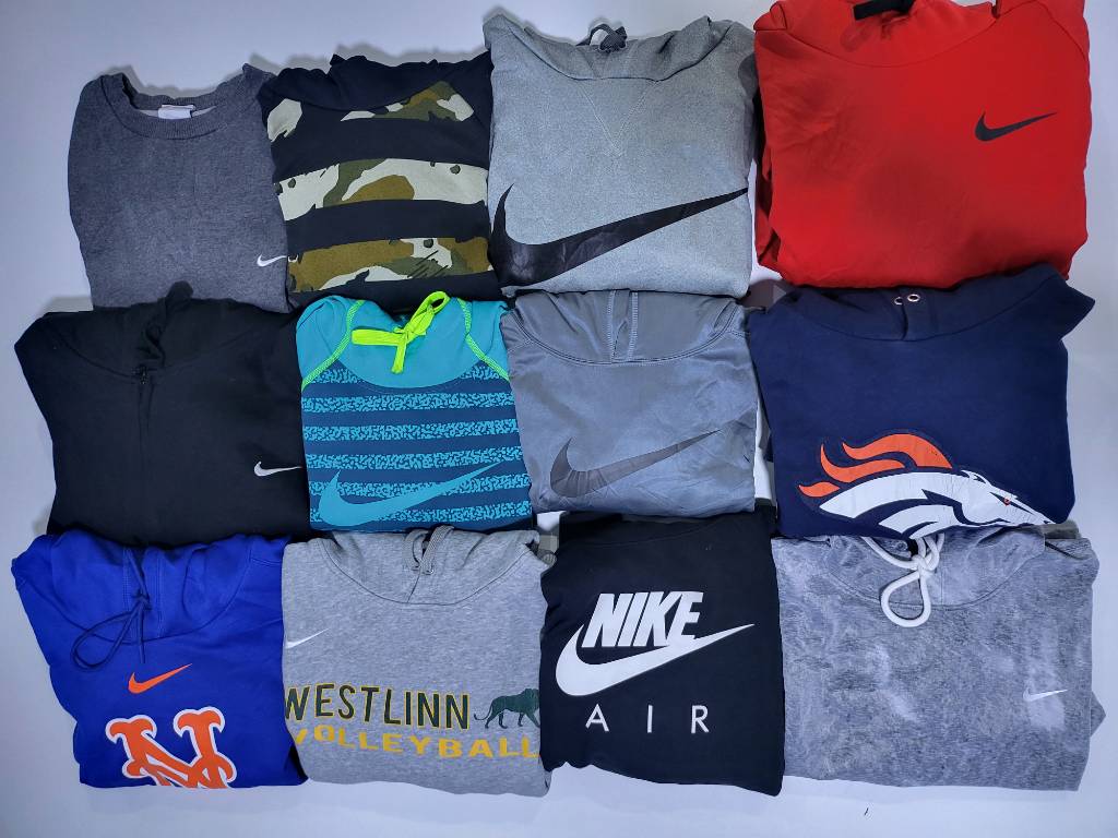 Nike Sweatshirts And Hoodies 20 Pcs