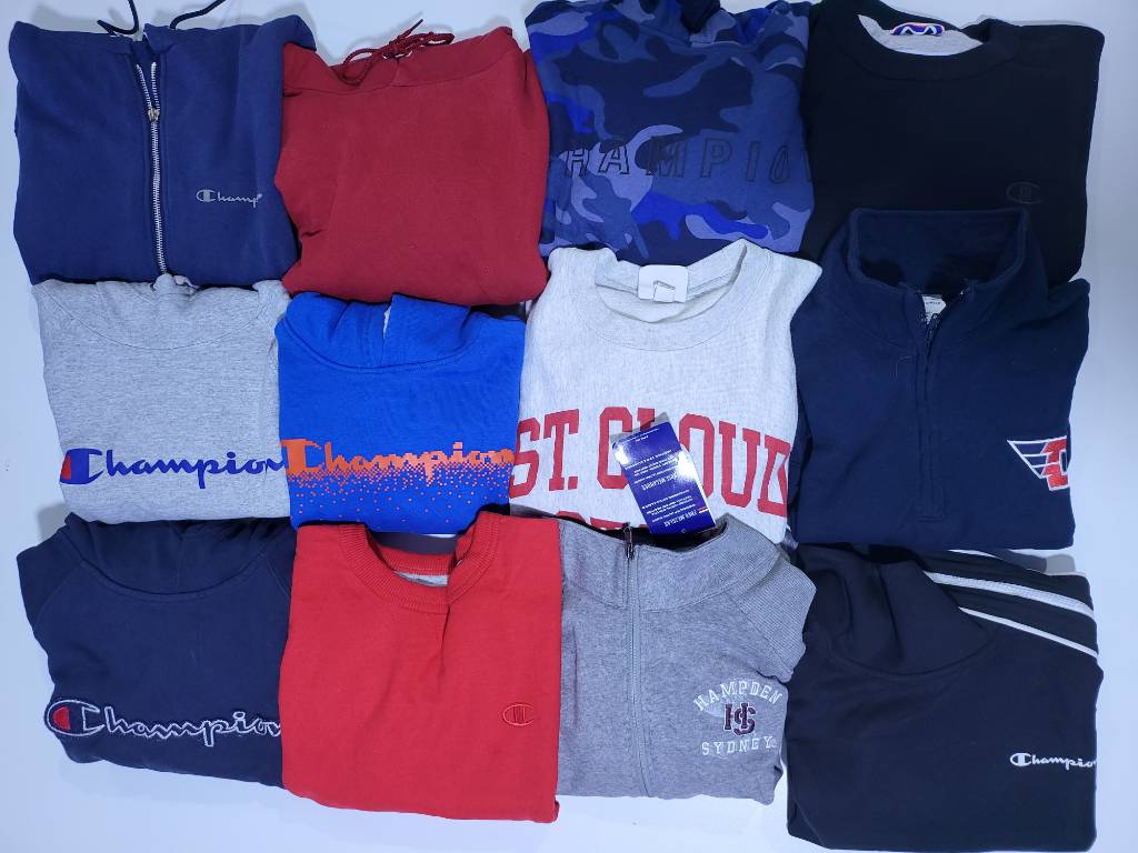 Champion Sweatshirts And Hoodies 25 Pcs