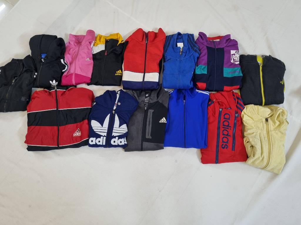 *Branded Adidas Vintage Zippers 31 pieces* #224