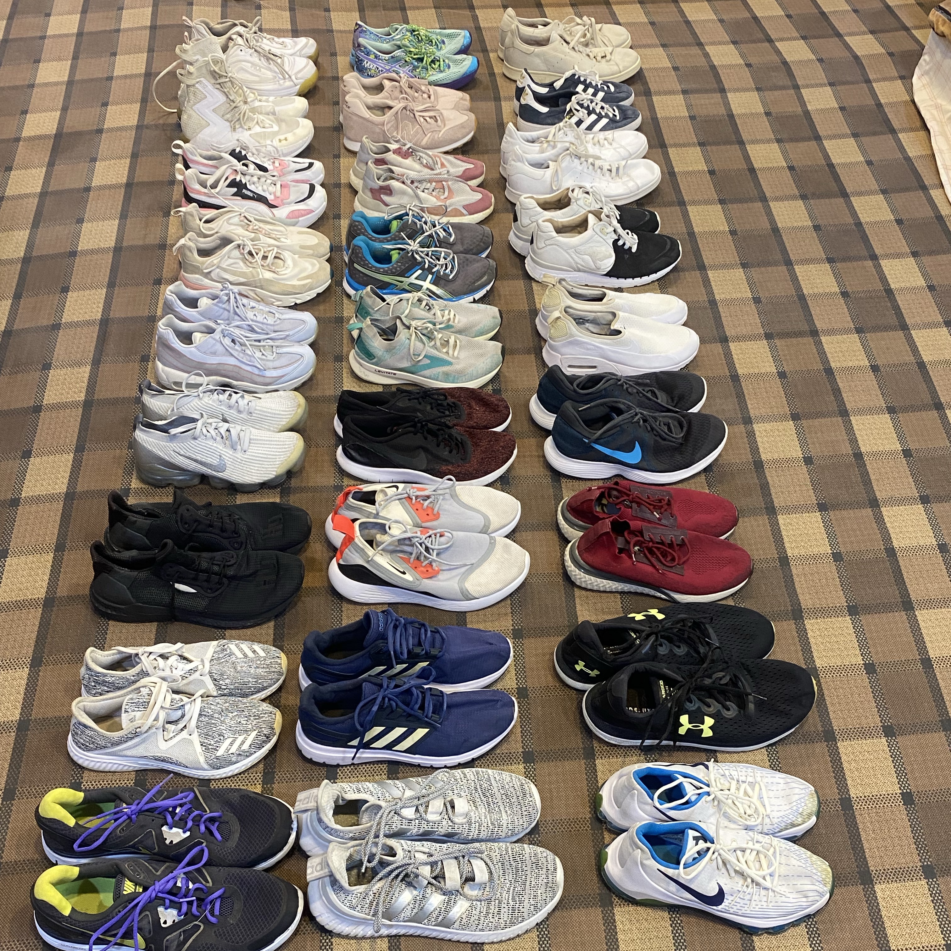 Baskets Nike/Adidas - 30 pièces
