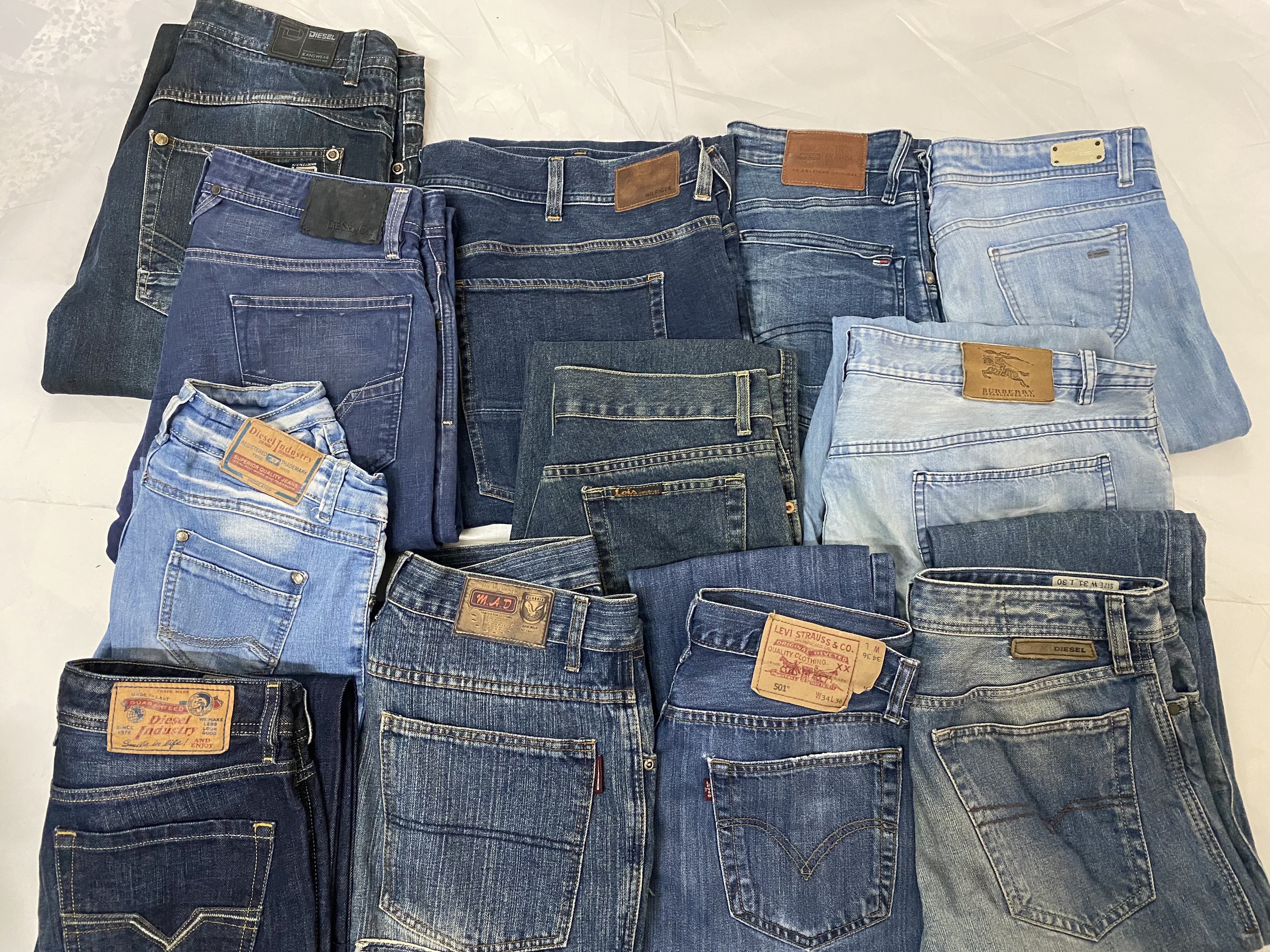 Lee/Diesel Jeans - 37 pièces