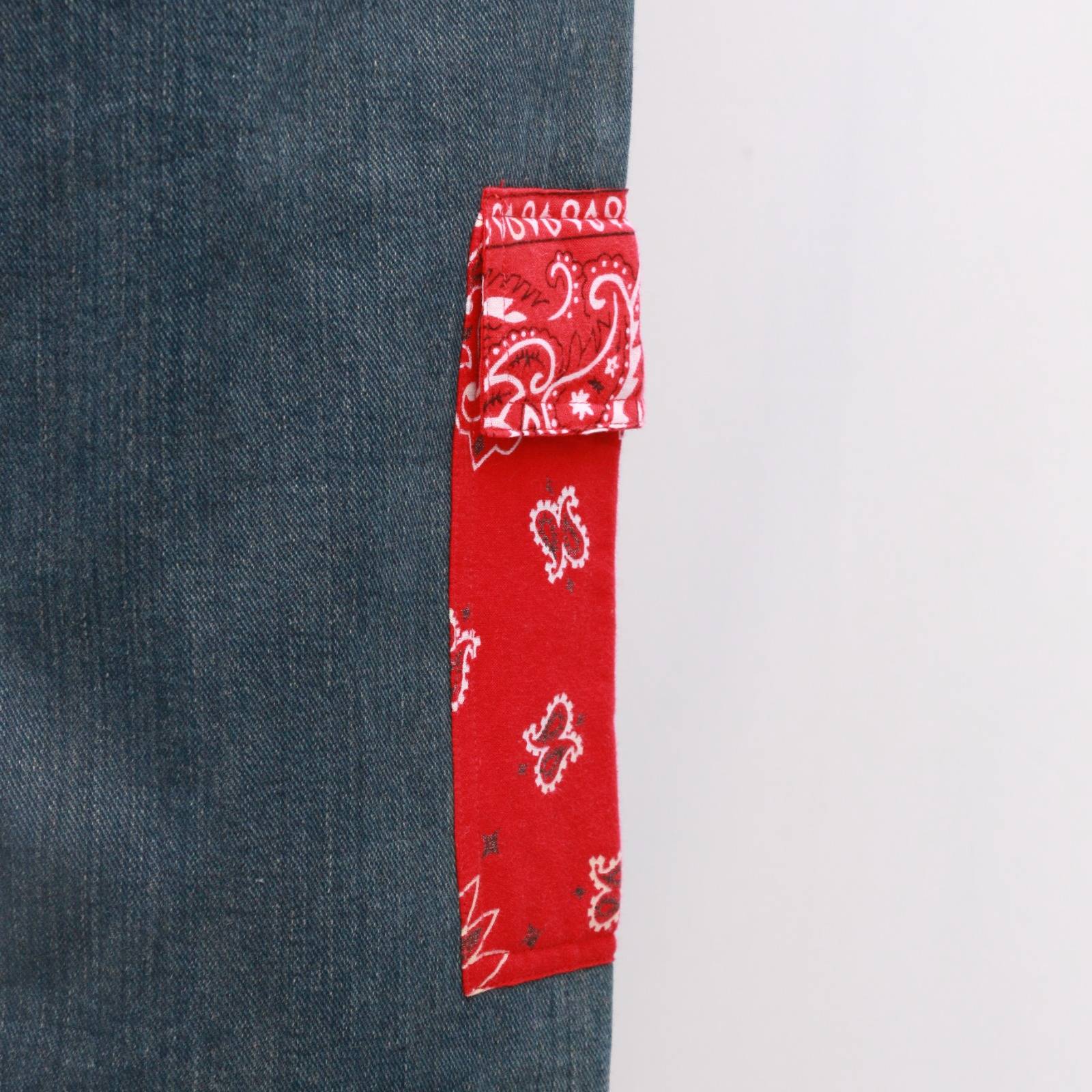 Levi's jeans with red bandana deals