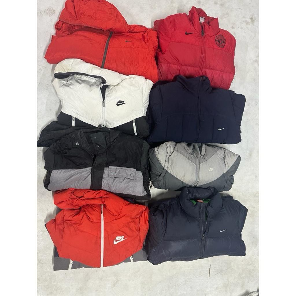Nike Puffer Jackets - 13 Pieces
