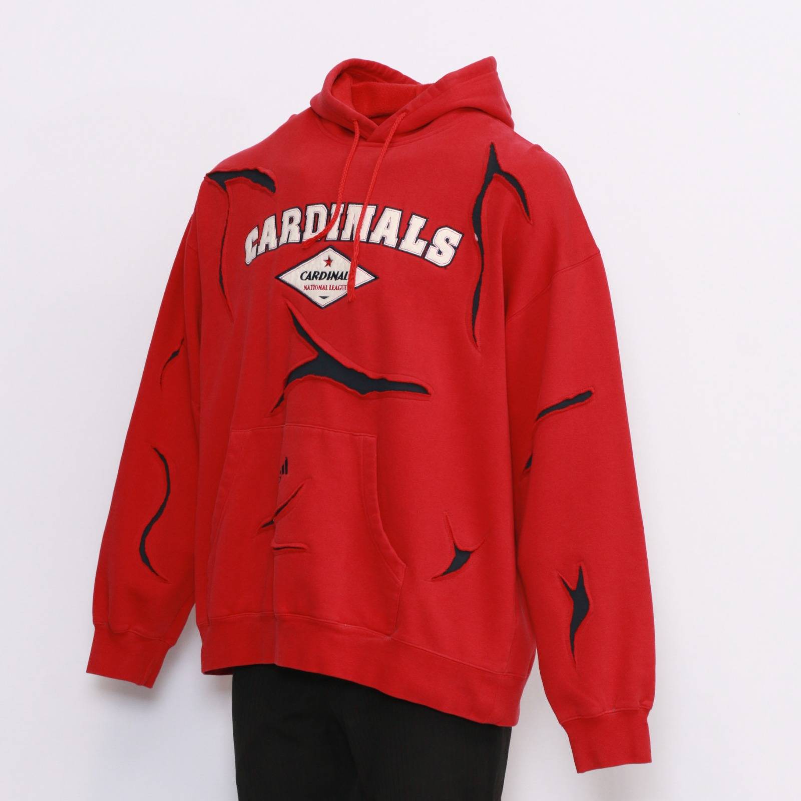 TK1112 Sweat à capuche retravaillé avec arches contrastées fabriqué en utilisant un sweat à capuche de la ligue universitaire de marque.