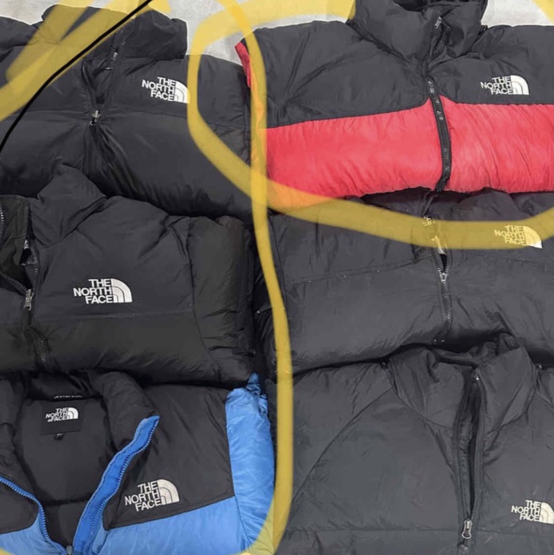 Custom handpick The North Face Puffer Jackets 700 Nuptse - 4 Pieces