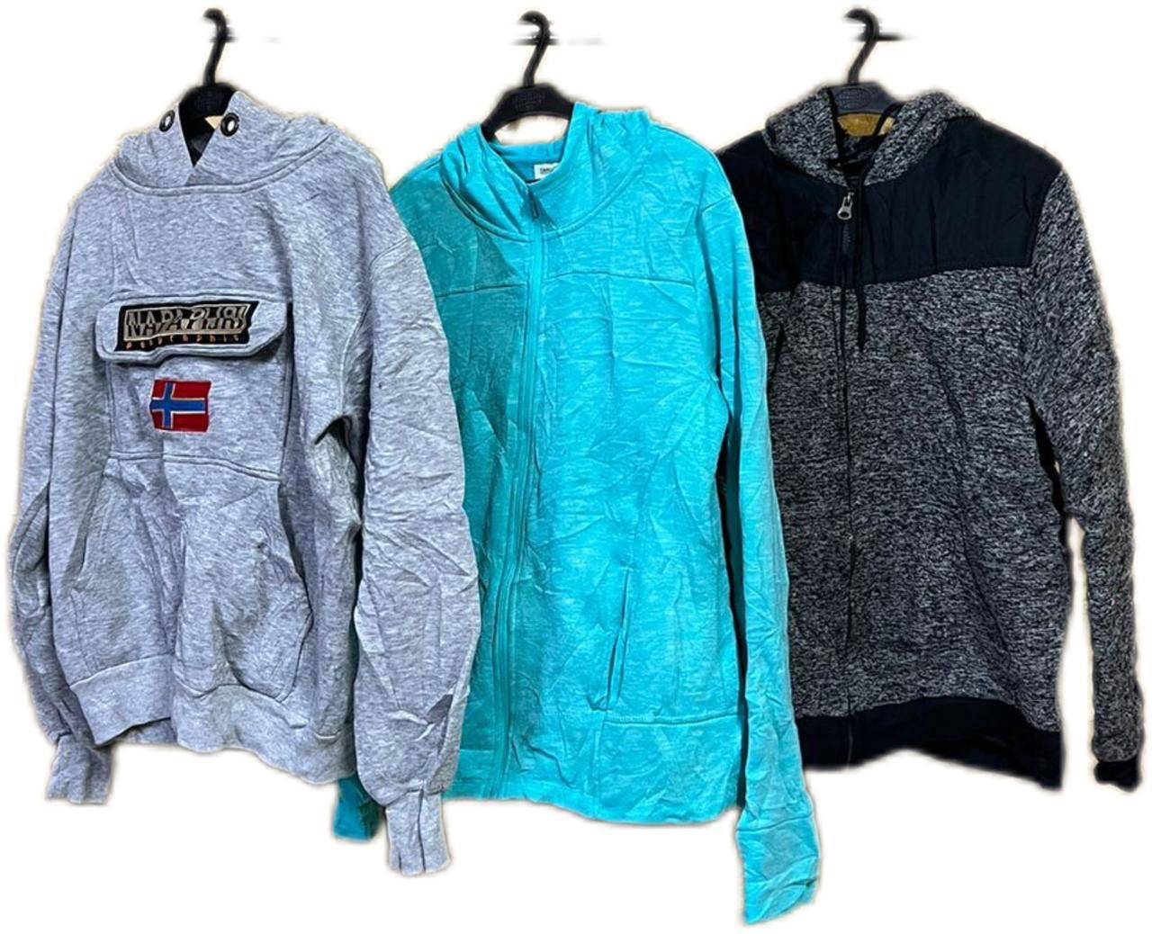 Zippers & Hoodies 15 pieces #274