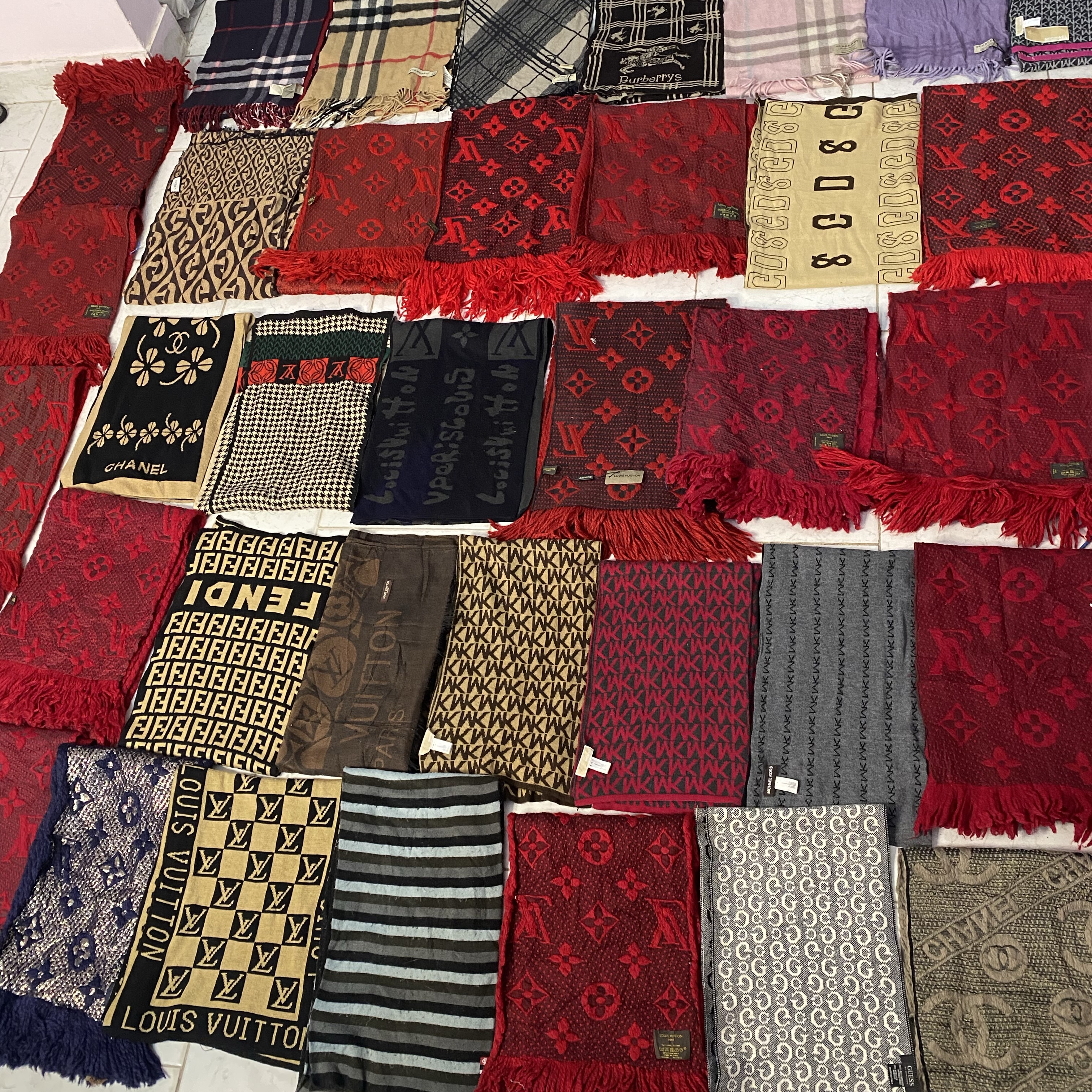 Mix Luxury Scarf 🧣 38 PCs