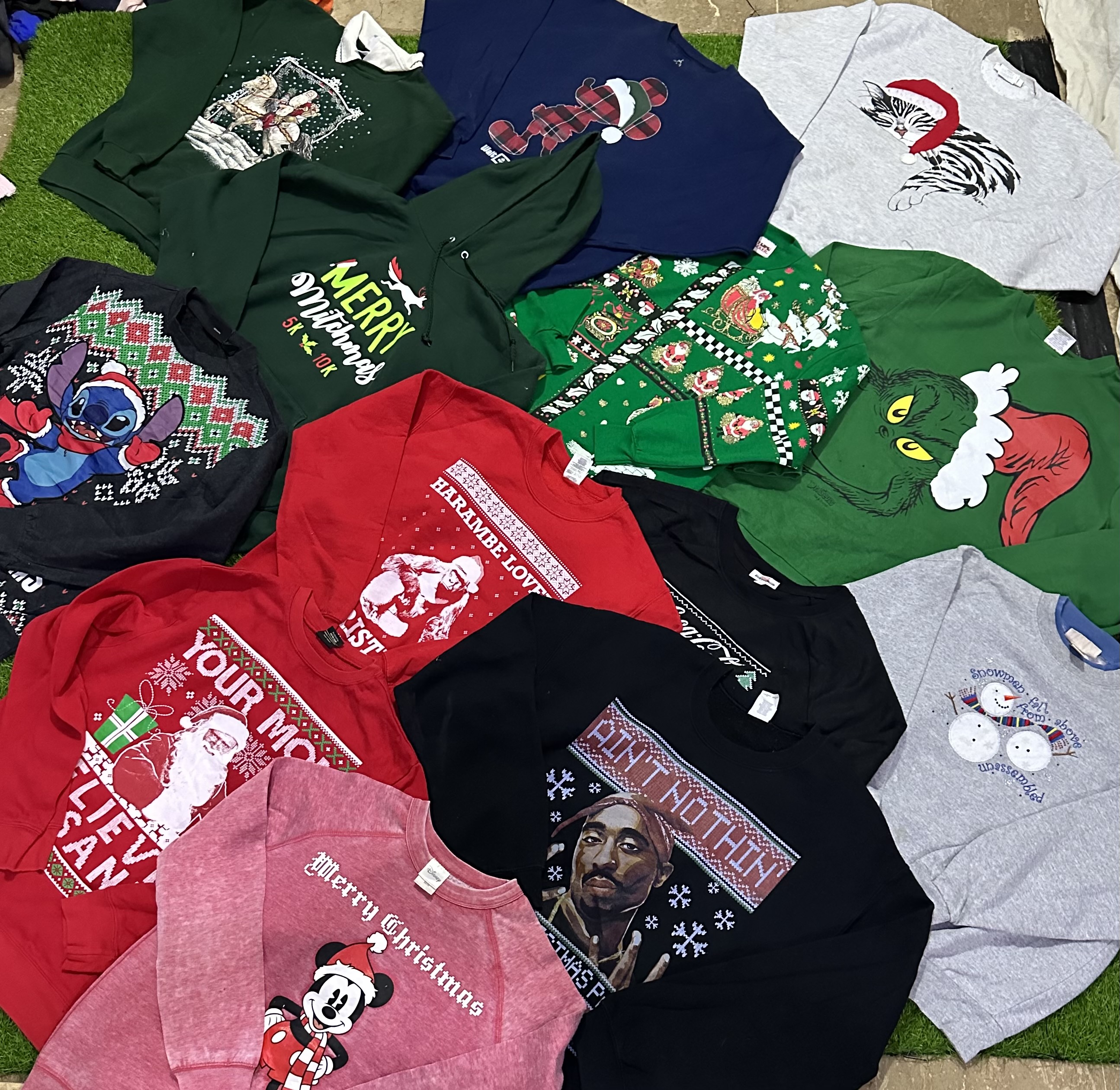 Christmas Sweatshirts 13-Pieces
