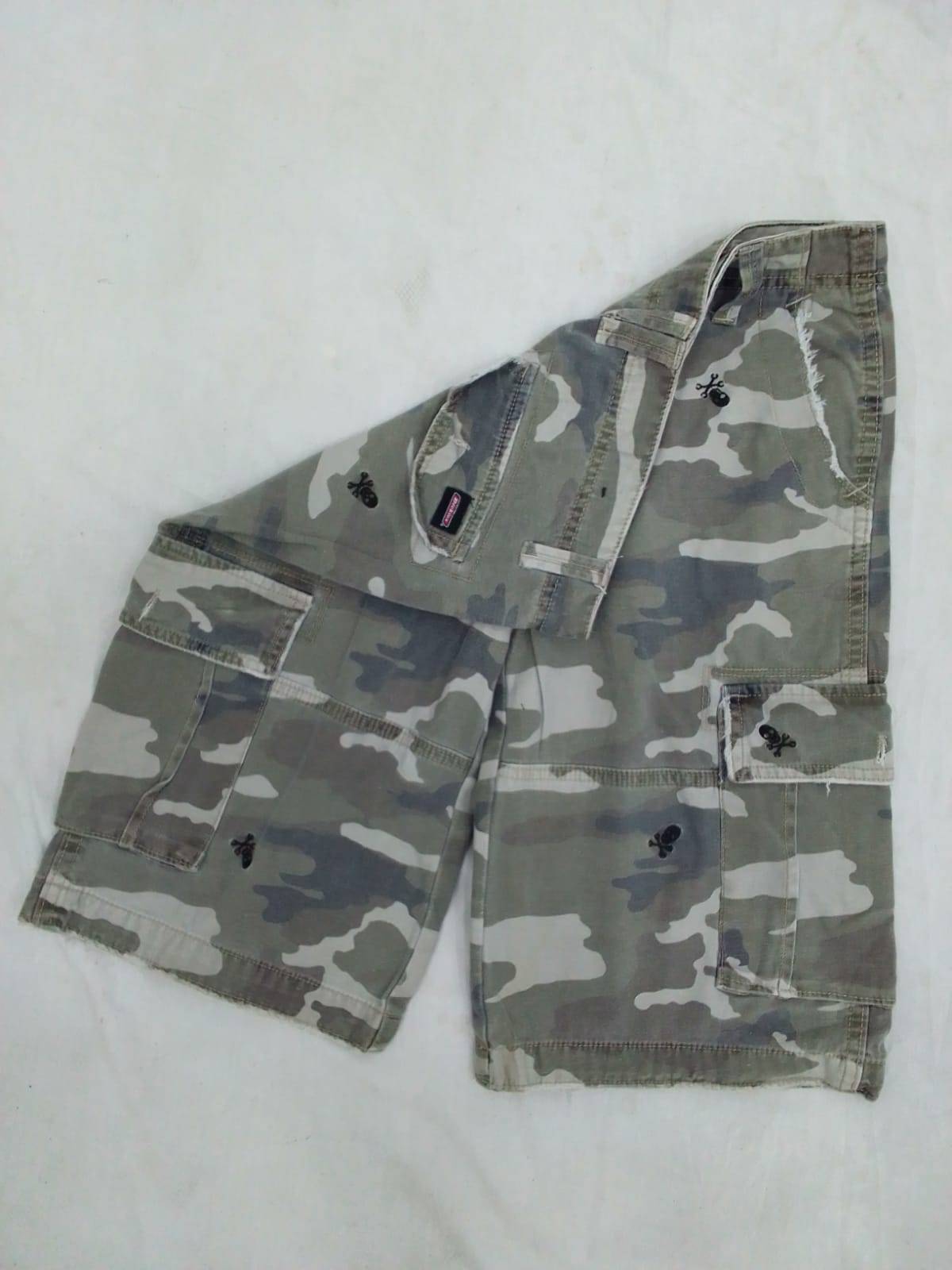 CR1113 Dickies Cargo Shorts 22 Pcs