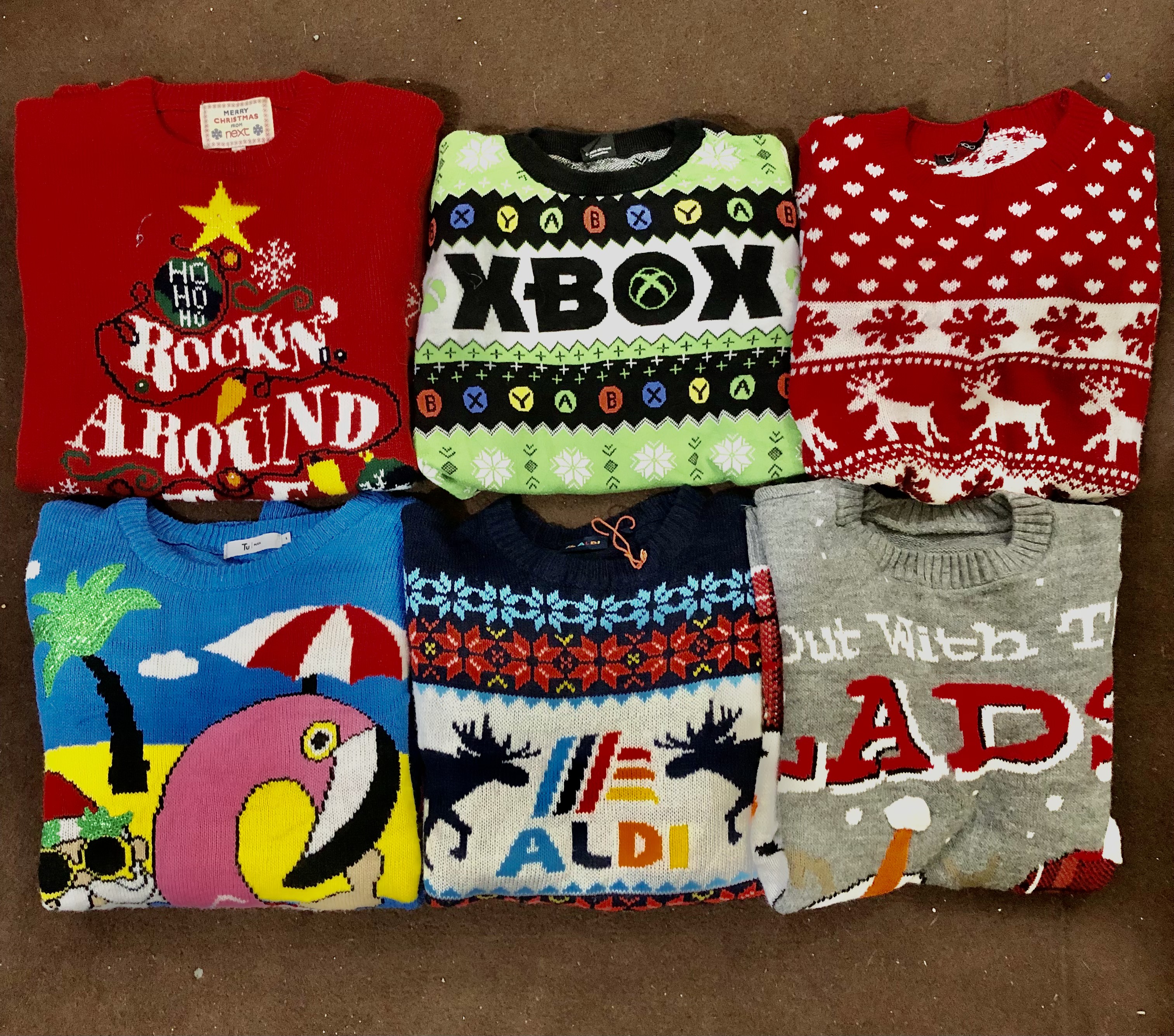 Christmas sweaters 25 pieces