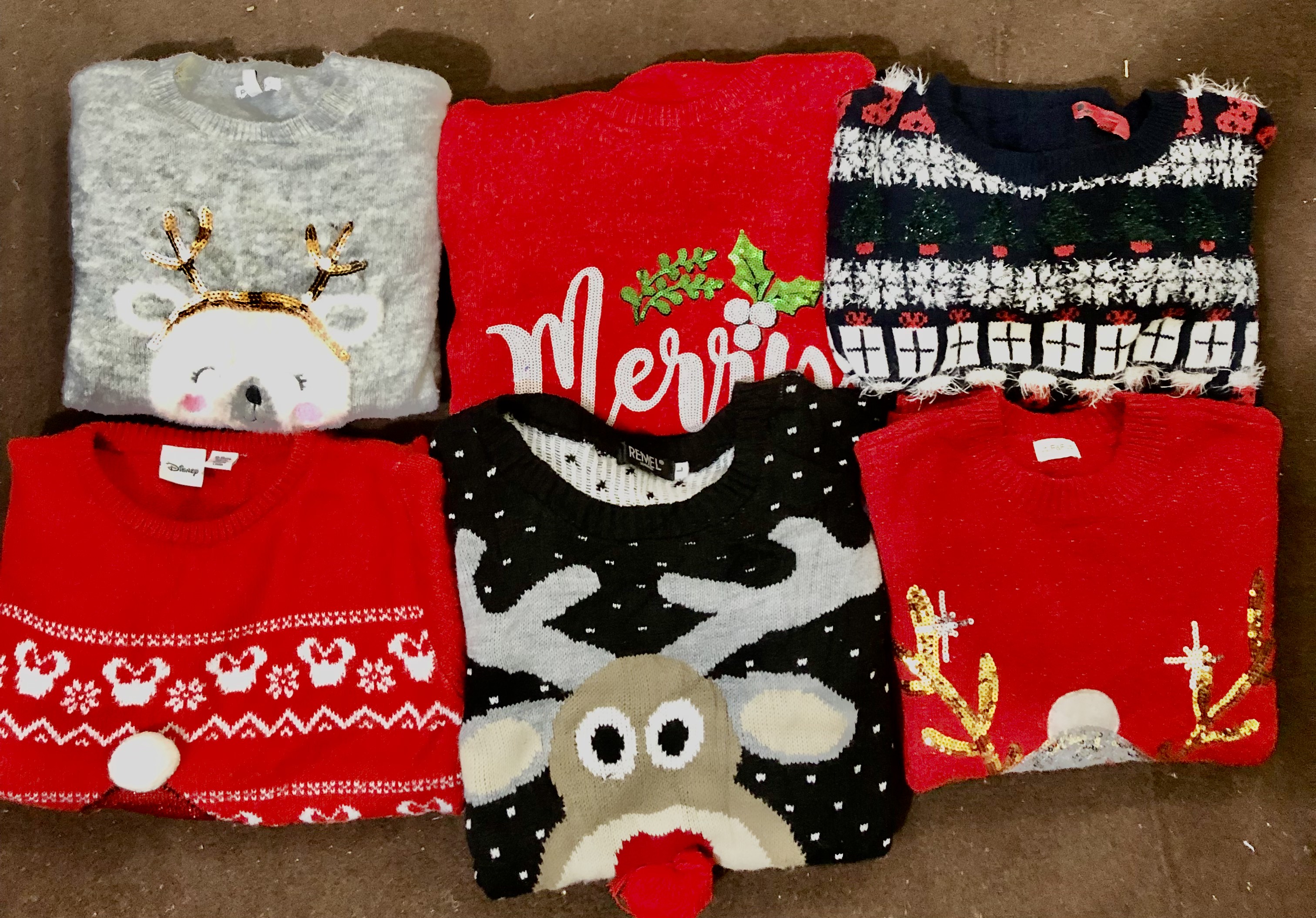 Women's Christmas Sweaters, 20 Pieces