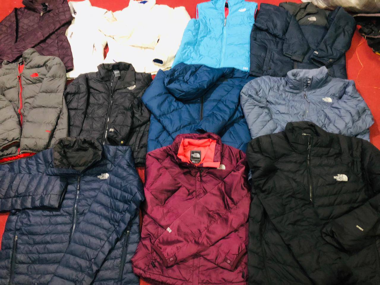 The North face 550 puffer jackets 19 pieces