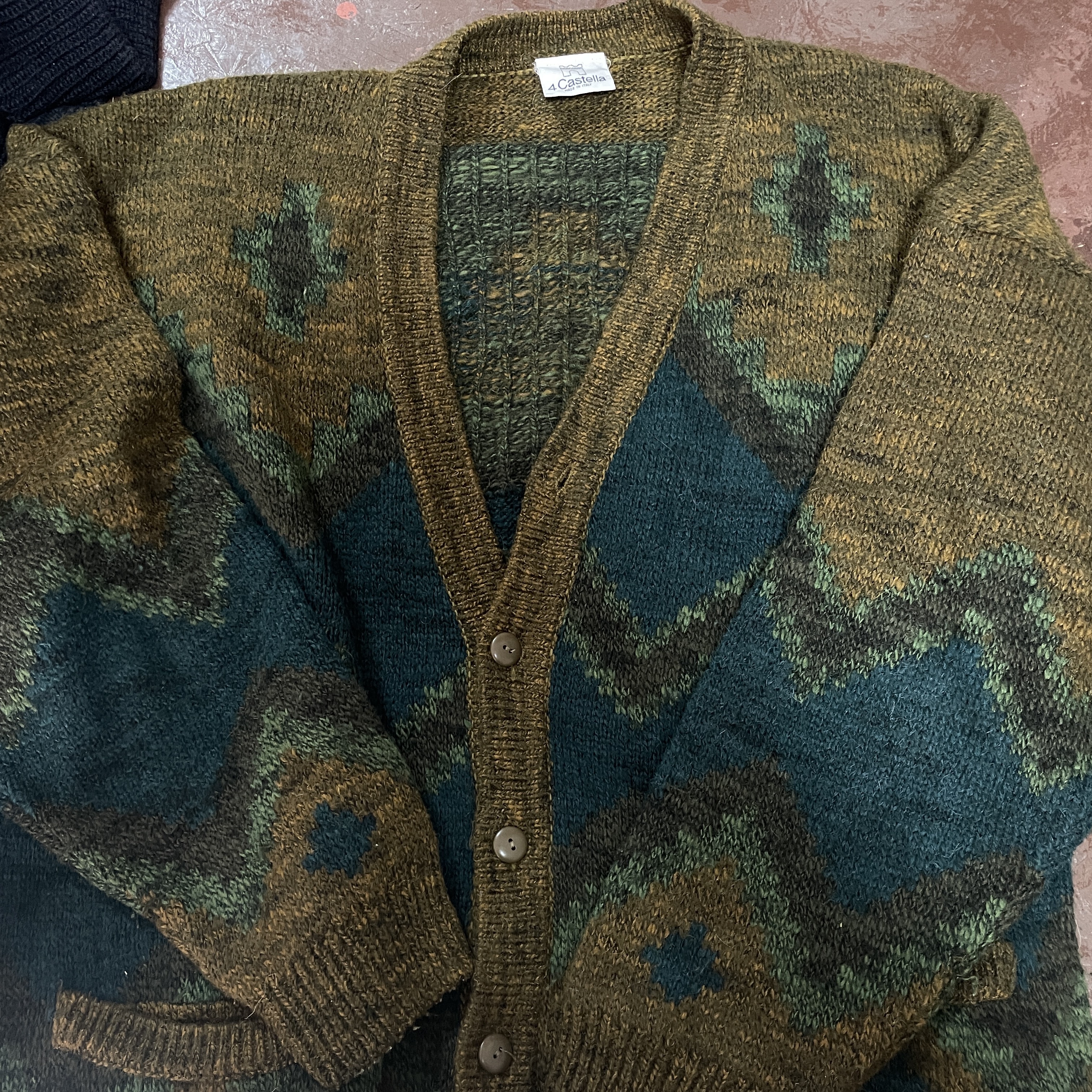 VINTAGE MEN'S SWEATERS - GRADE A