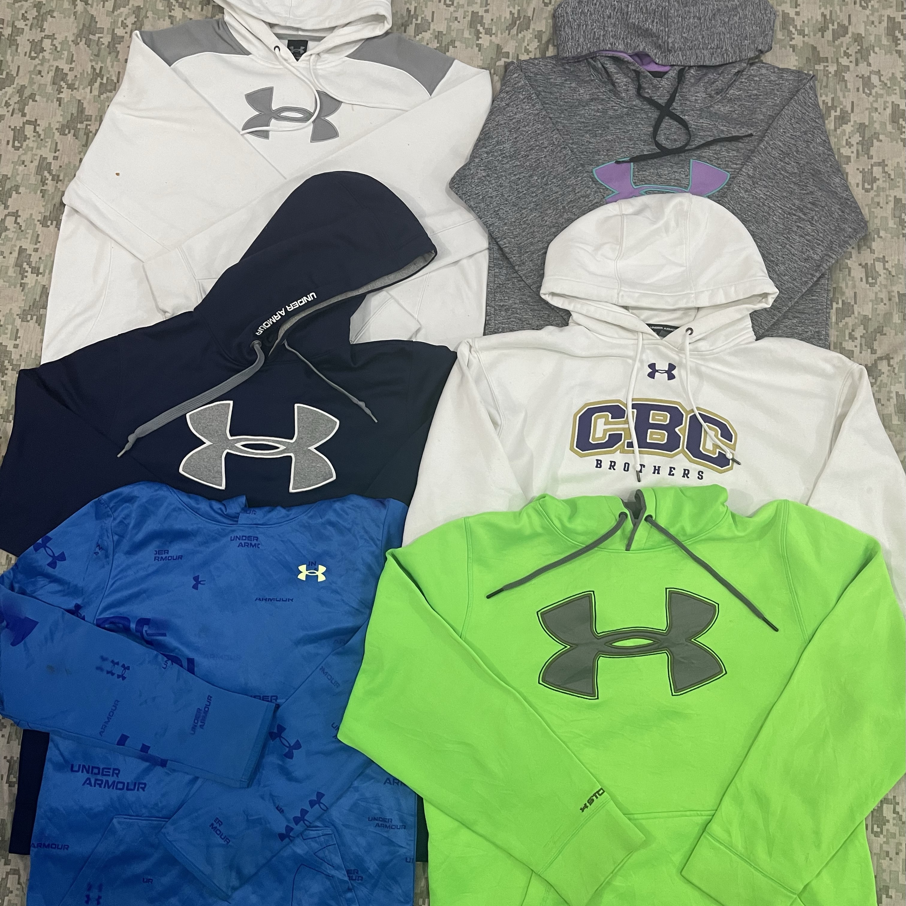 Under Armour Tracksuit Jacket 25 Pieces