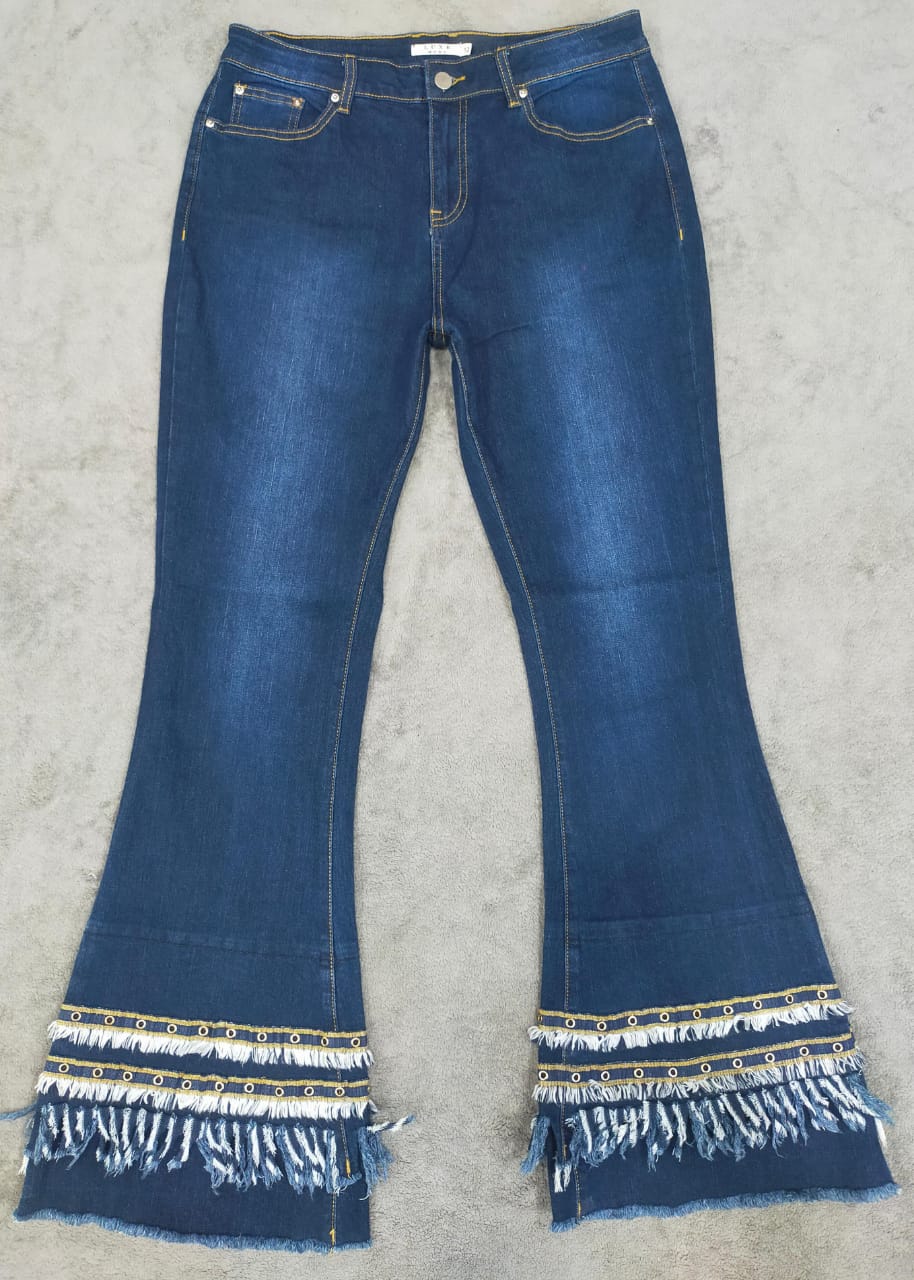 CR1284 Ästhetische Flare Jeans - 40 Stück