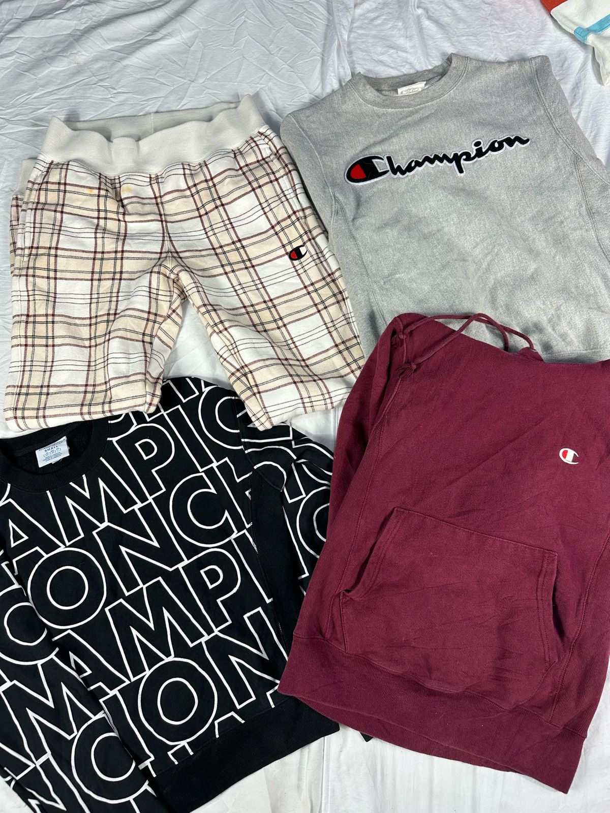 L'orthographe est correcte. Le nom final est :

**Champion Mix Bundle**