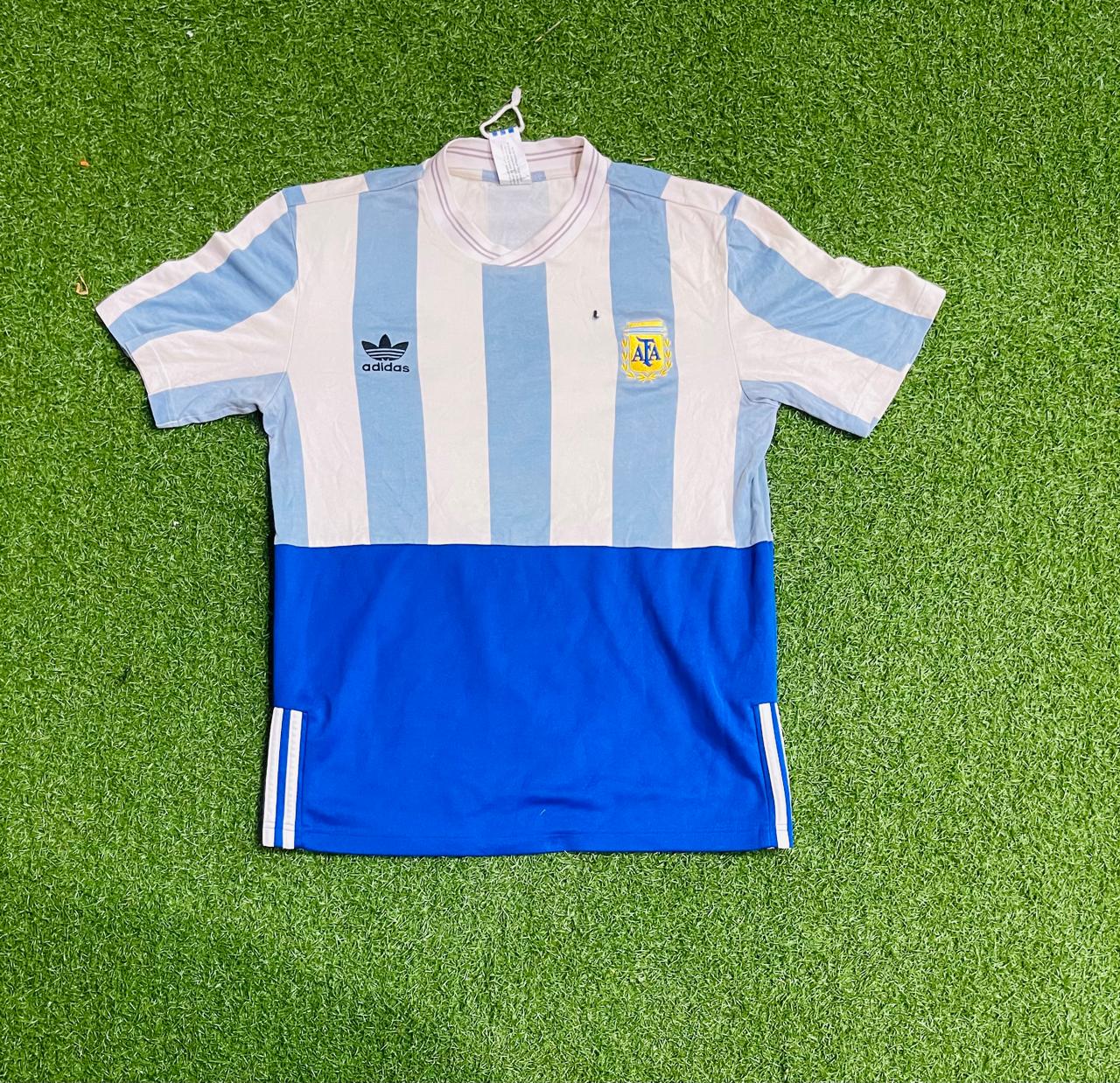 Maillots de T-shirts Adidas 31 pièces