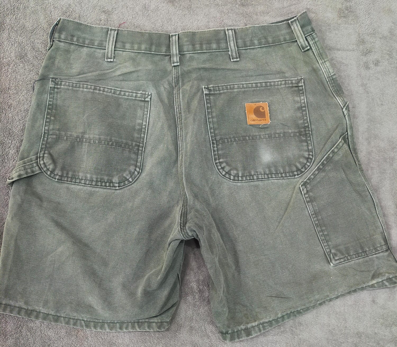 CR1876 Carhartt Shorts - 17 Pcs