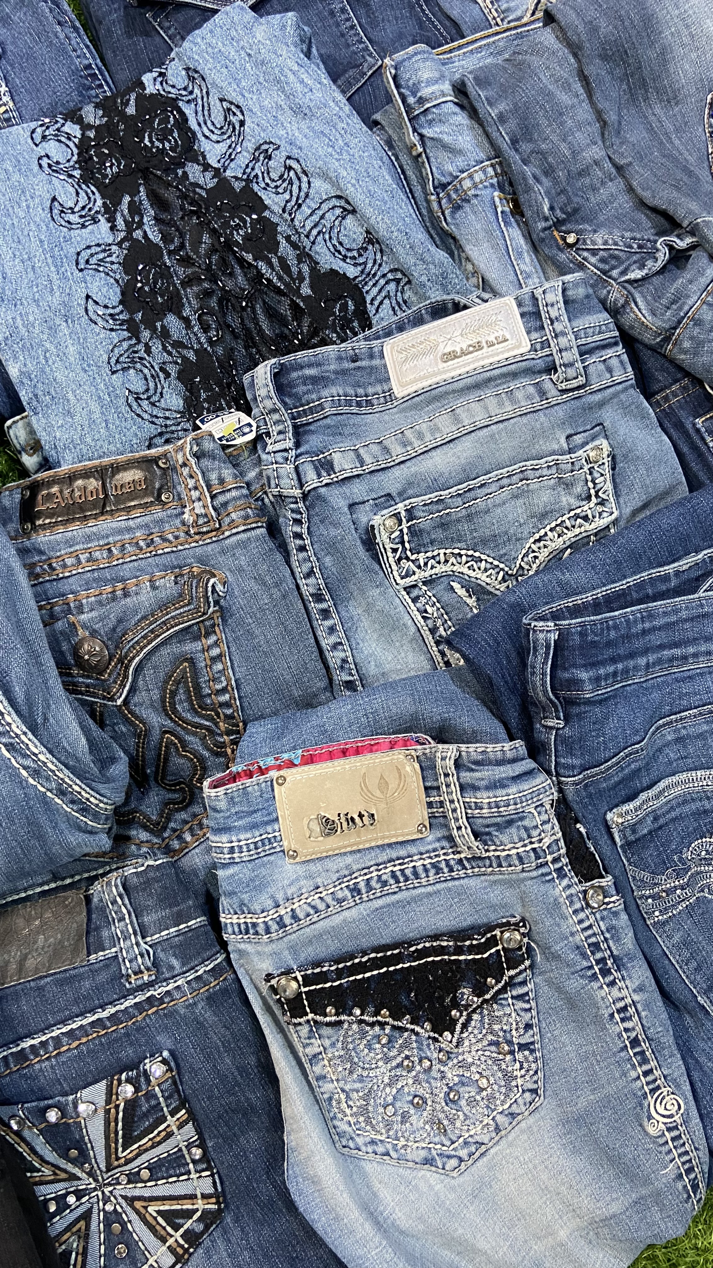 Y2K Embroidered Flared Jeans -20 pcs