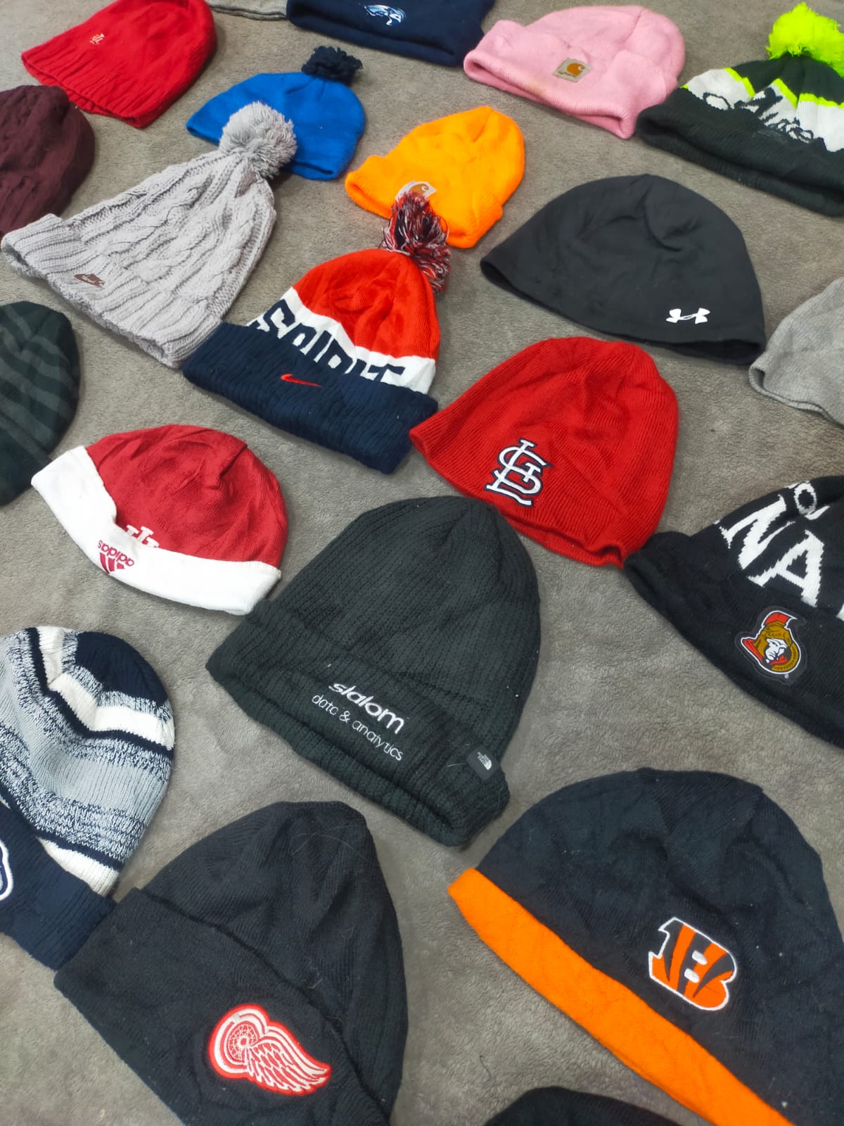CR1963 Vintage Beanies - 35 Pcs
