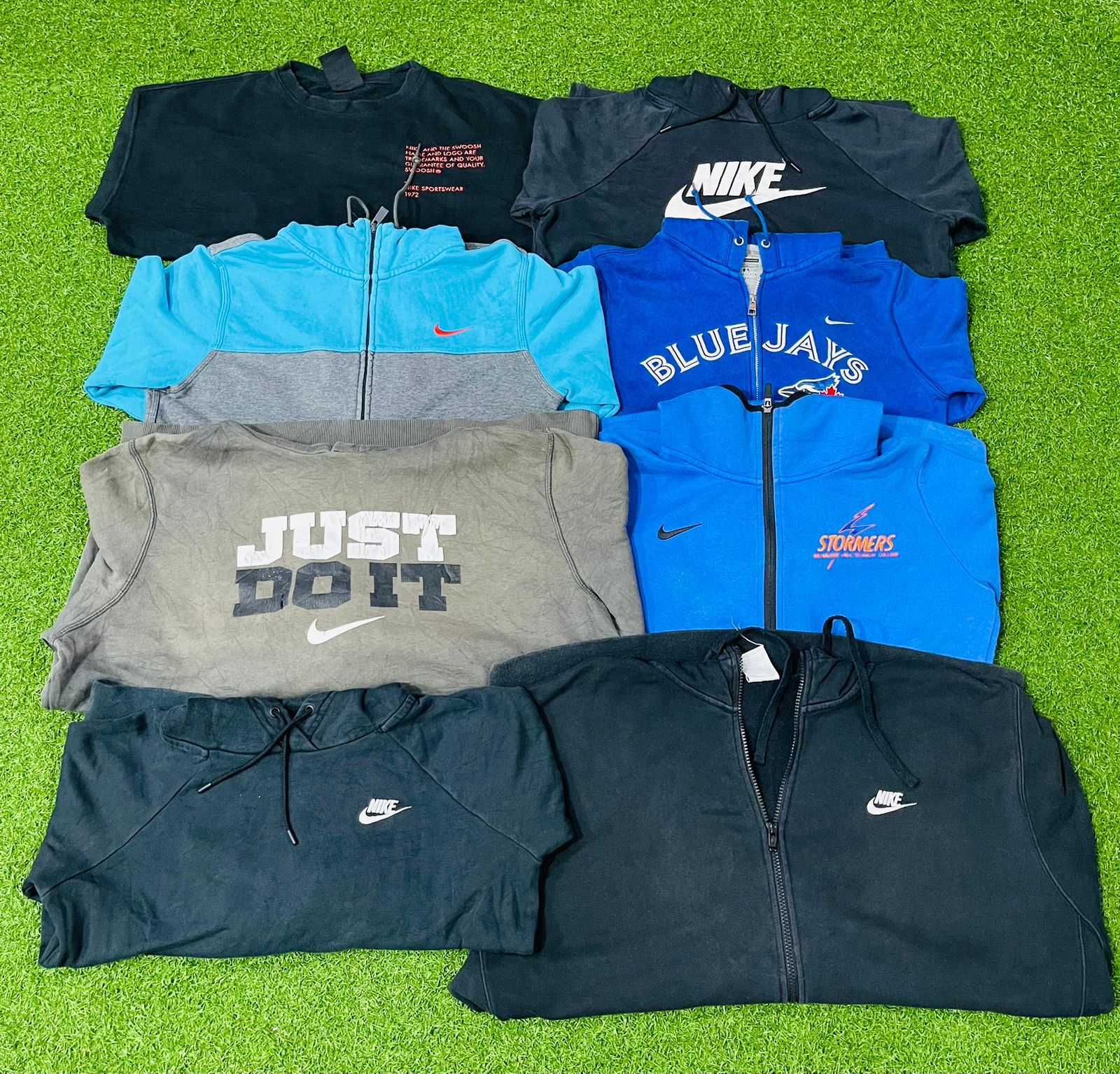 Des sweatshirts et des hoodies Nike 100 pcs