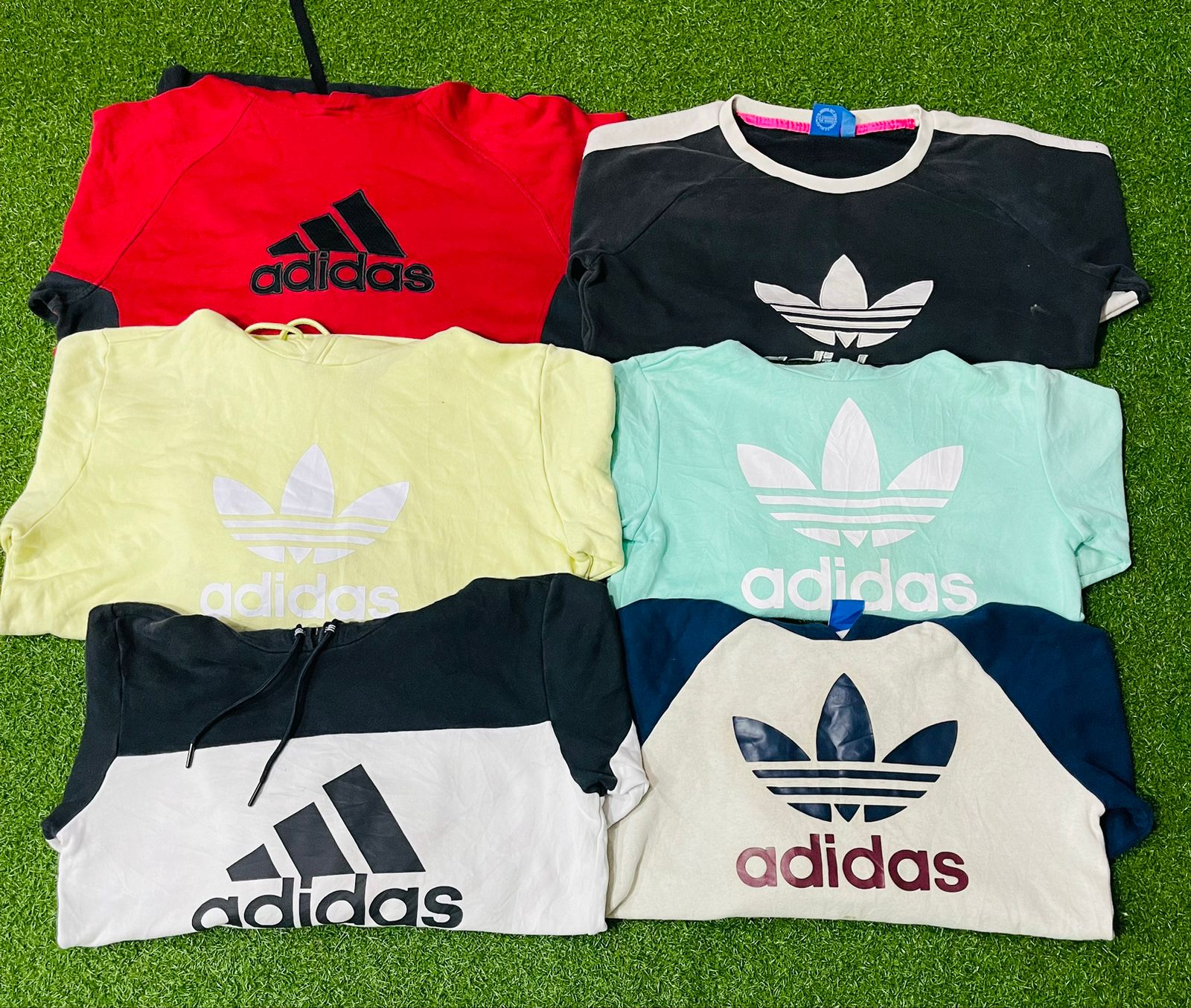 Adidas hoodies and sweatshirts 100 pcs