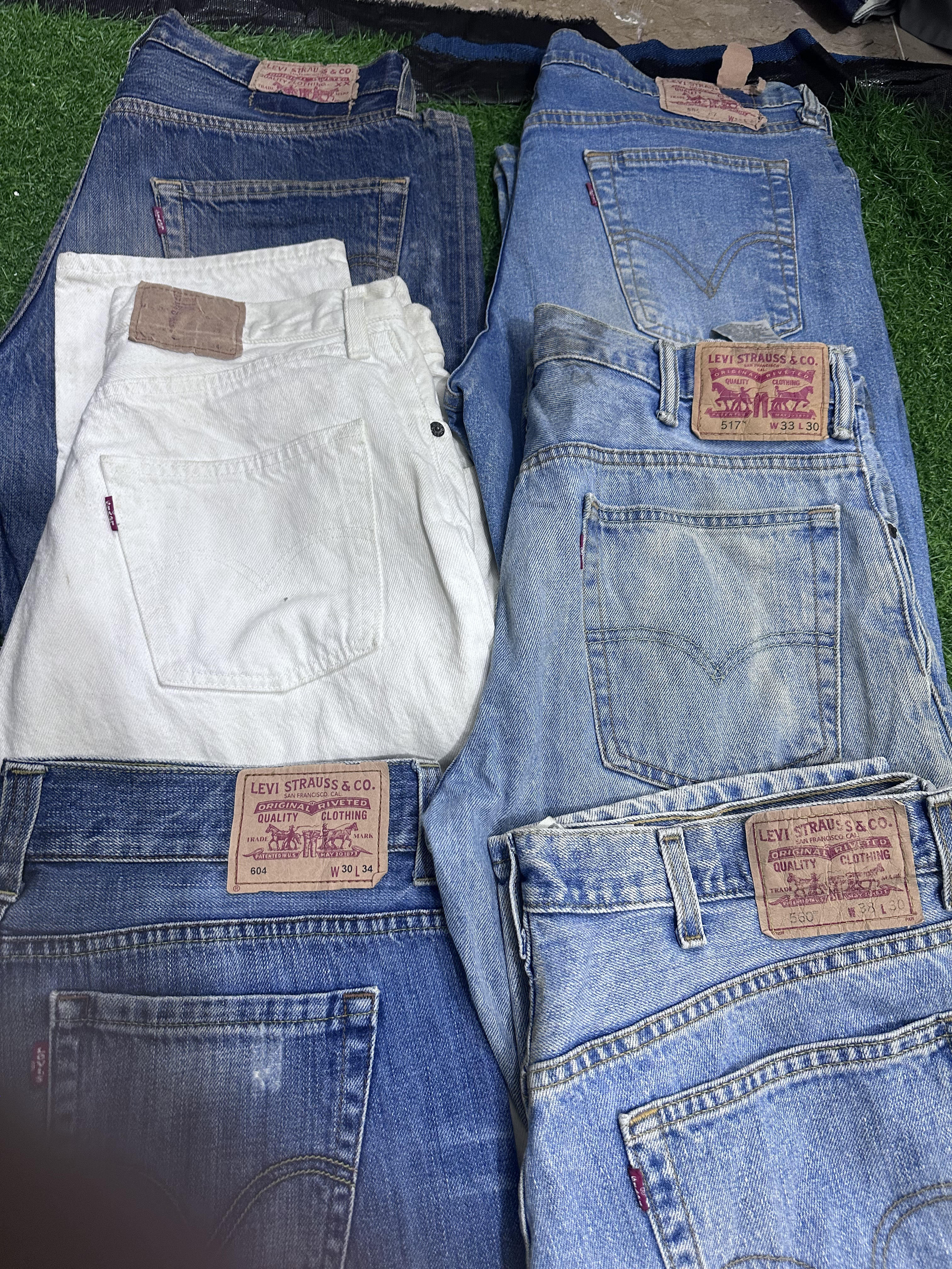 Jeans código mix da Levis com marca