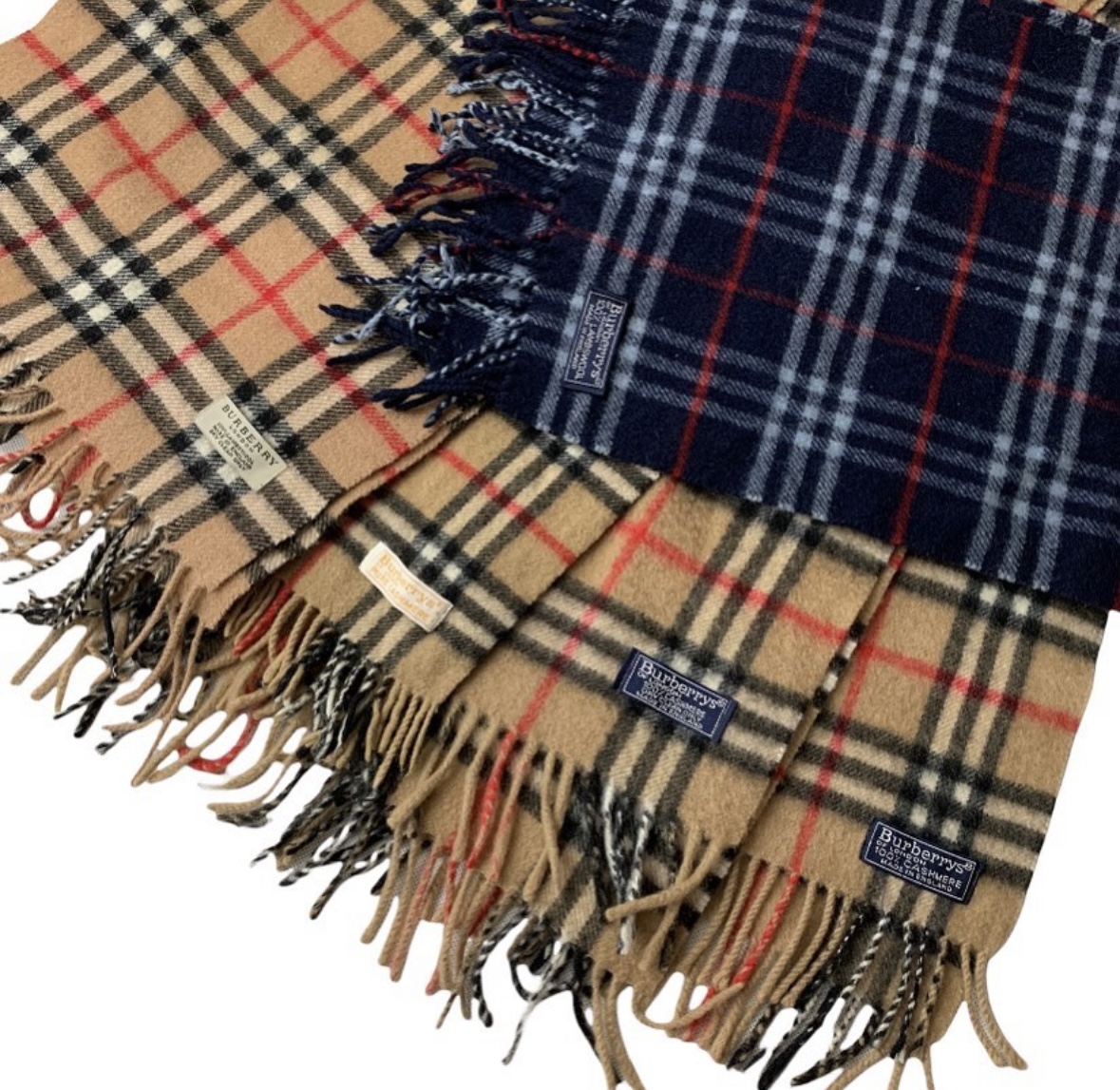 Burberry scarves 500 pieces