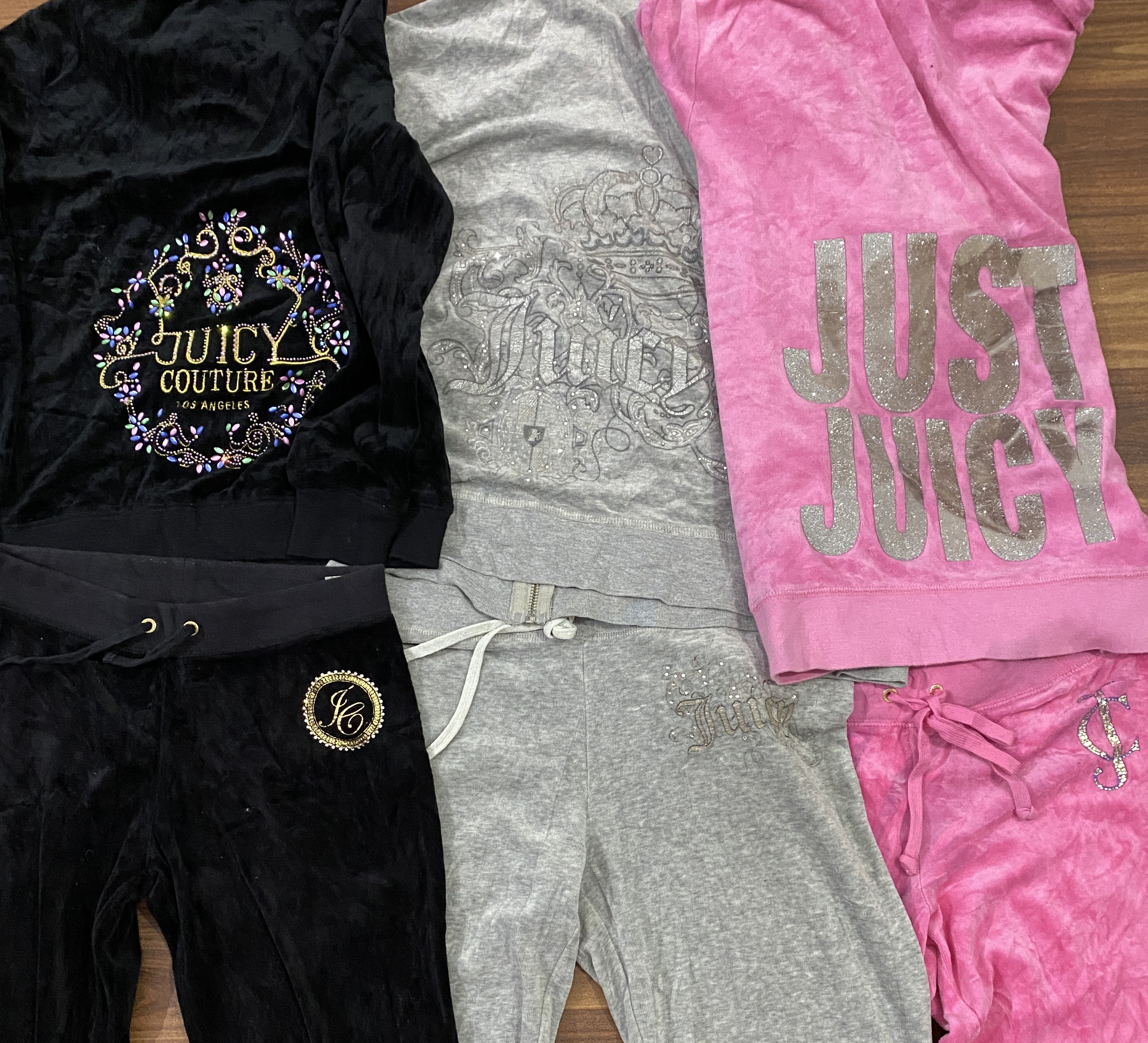 Pantalons/Tops Juicy Couture - 50 pièces