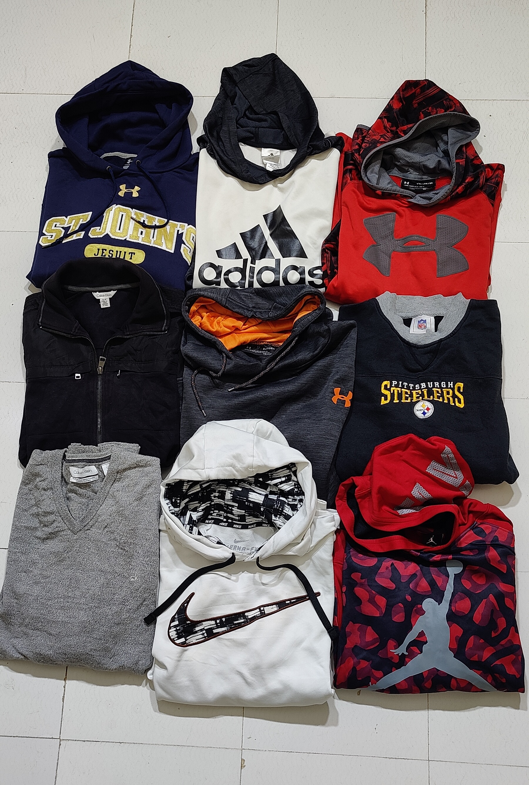 Under Armour, Nike, Adidas, Polo Ralph Lauren, CK und Jordan Sweatshirts und Hoodies 23 Stück (mod0167)