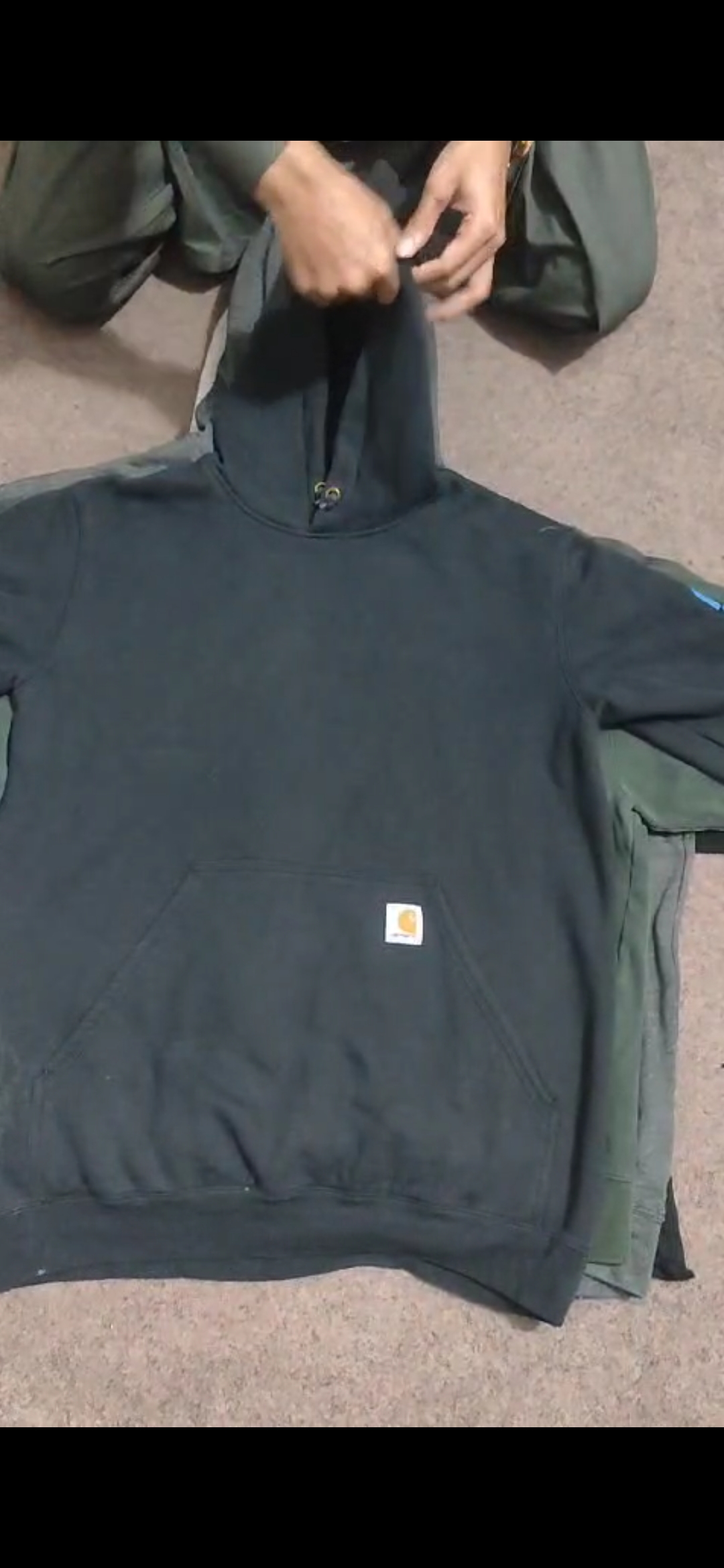 Polo et Sweatshirt Carhartt 40 pièces A+B Grade