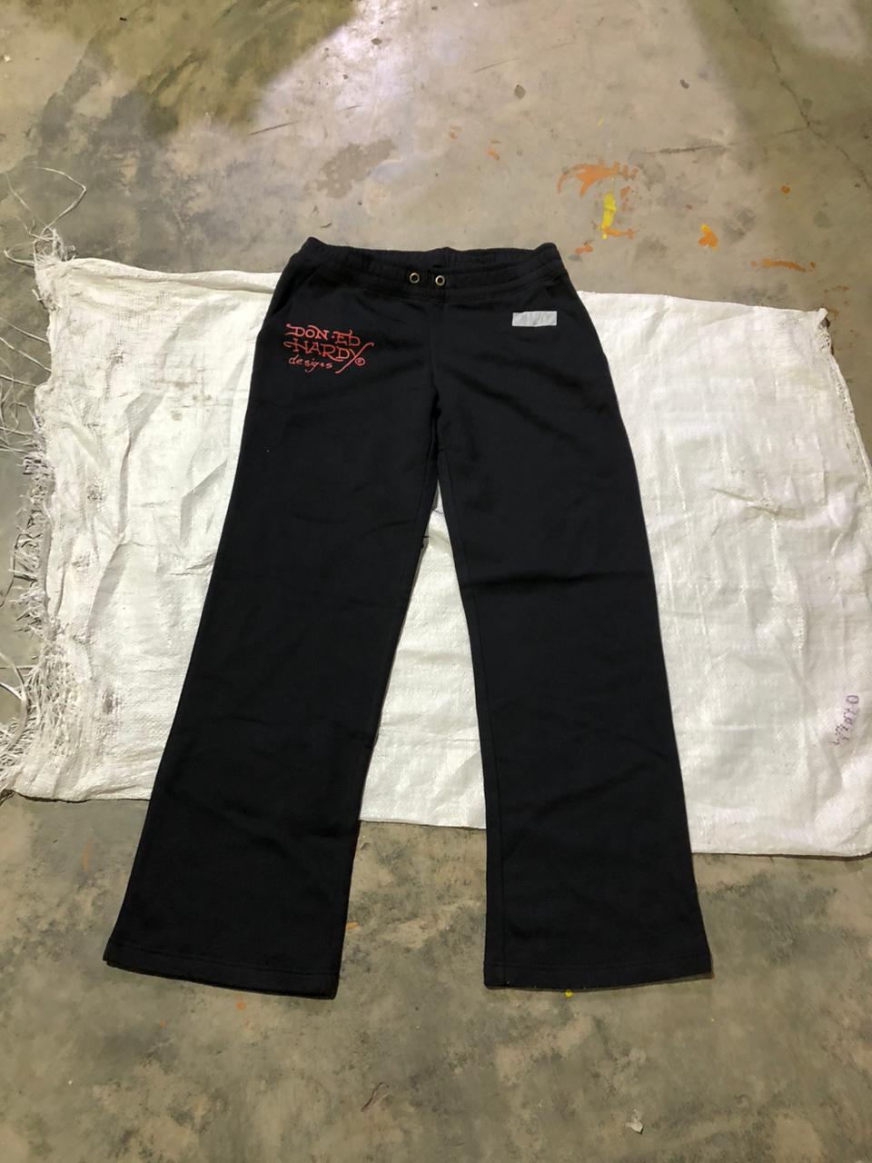 Damen Y2K ED Hardy ausgestellte bedruckte Hosen/Trainingshosen - 30 Stück