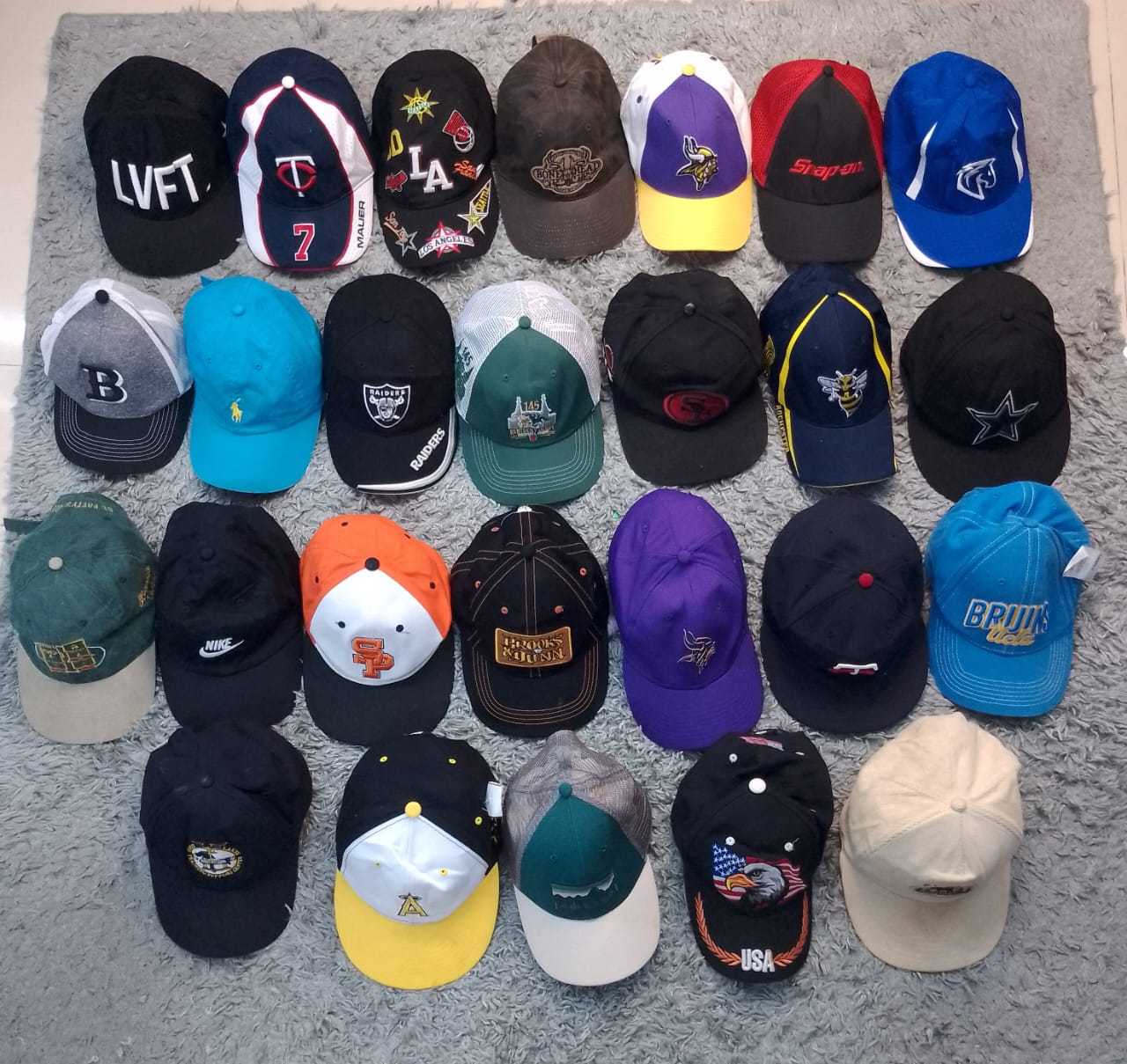 Casquettes de la marque Pro Sports mix