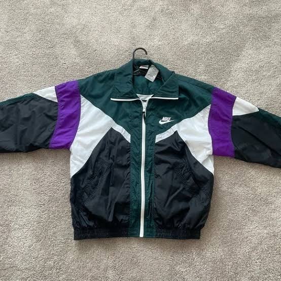 Veste coupe vent vintage Nike Adidas Marketplace de Gros Vintage Vente en Gros Vintage Fleek