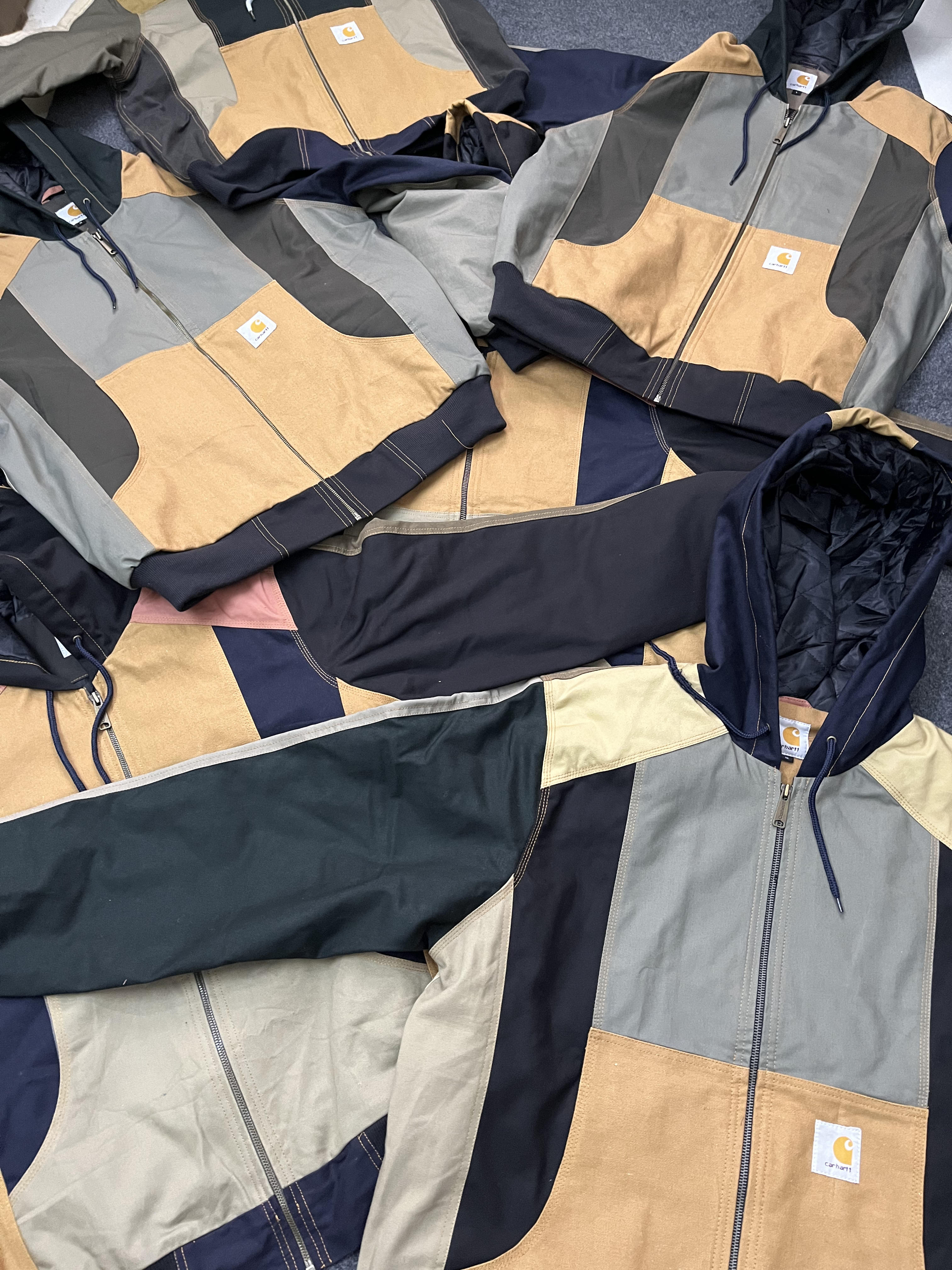 Hoodies en patchwork de style Rework Vintage Carhartt - MOQ 15 pièces