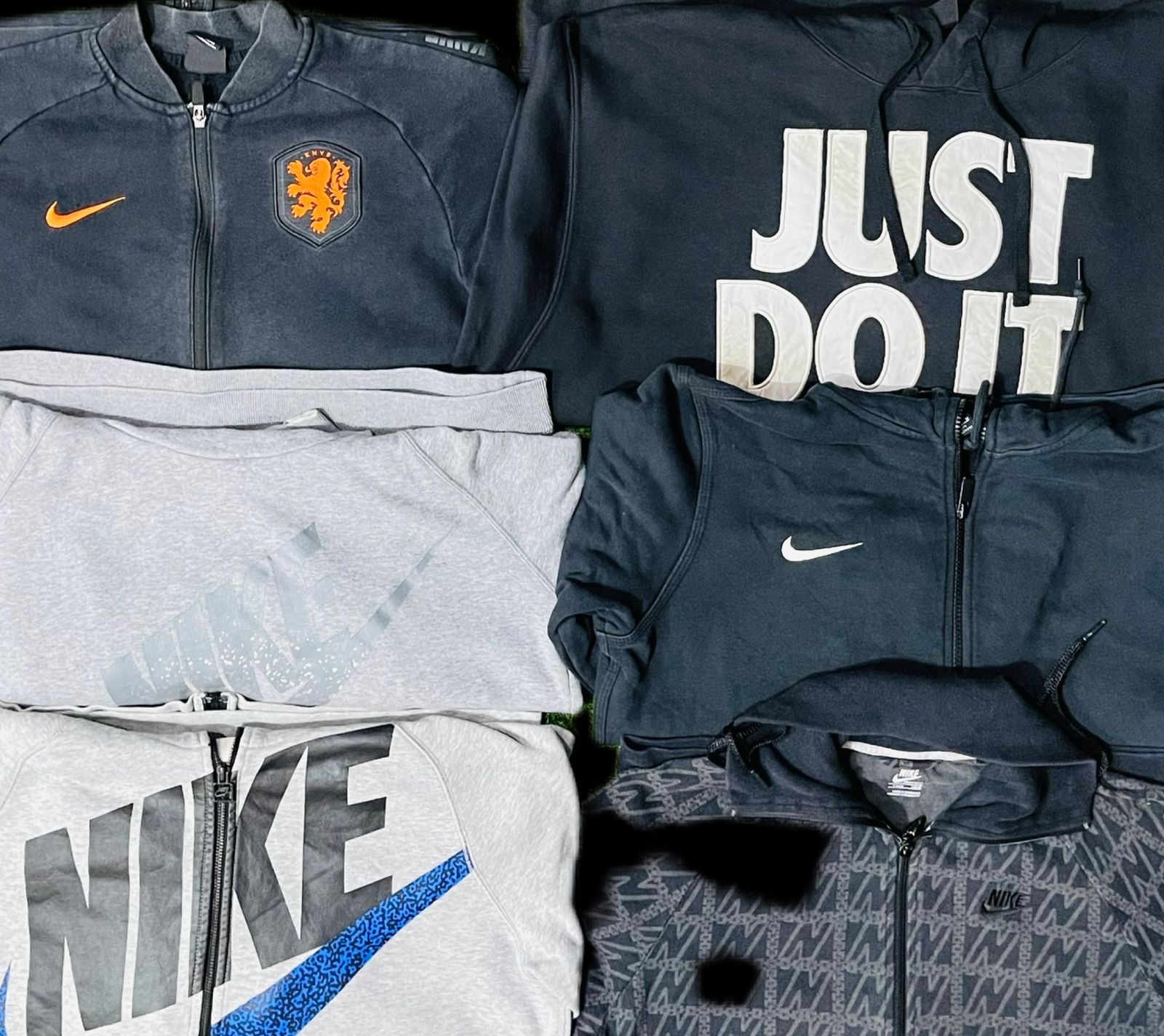 Nike sweatshirts and hoodies 10 pcs