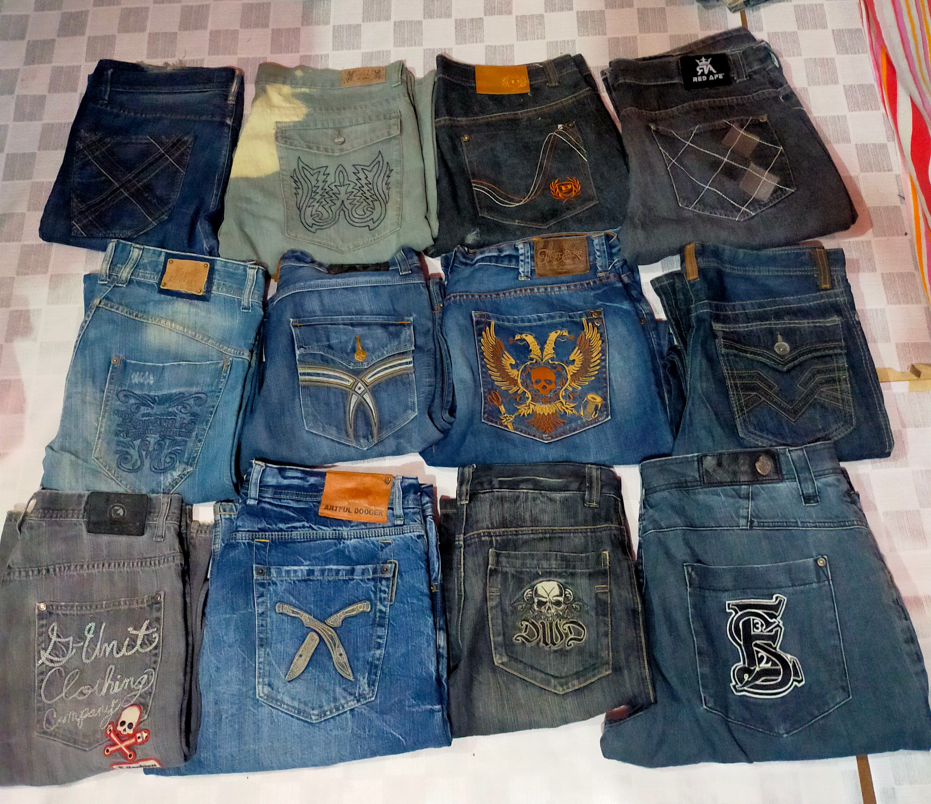 Id 74 ecko untld baggy and other mix brands total 16 pieces