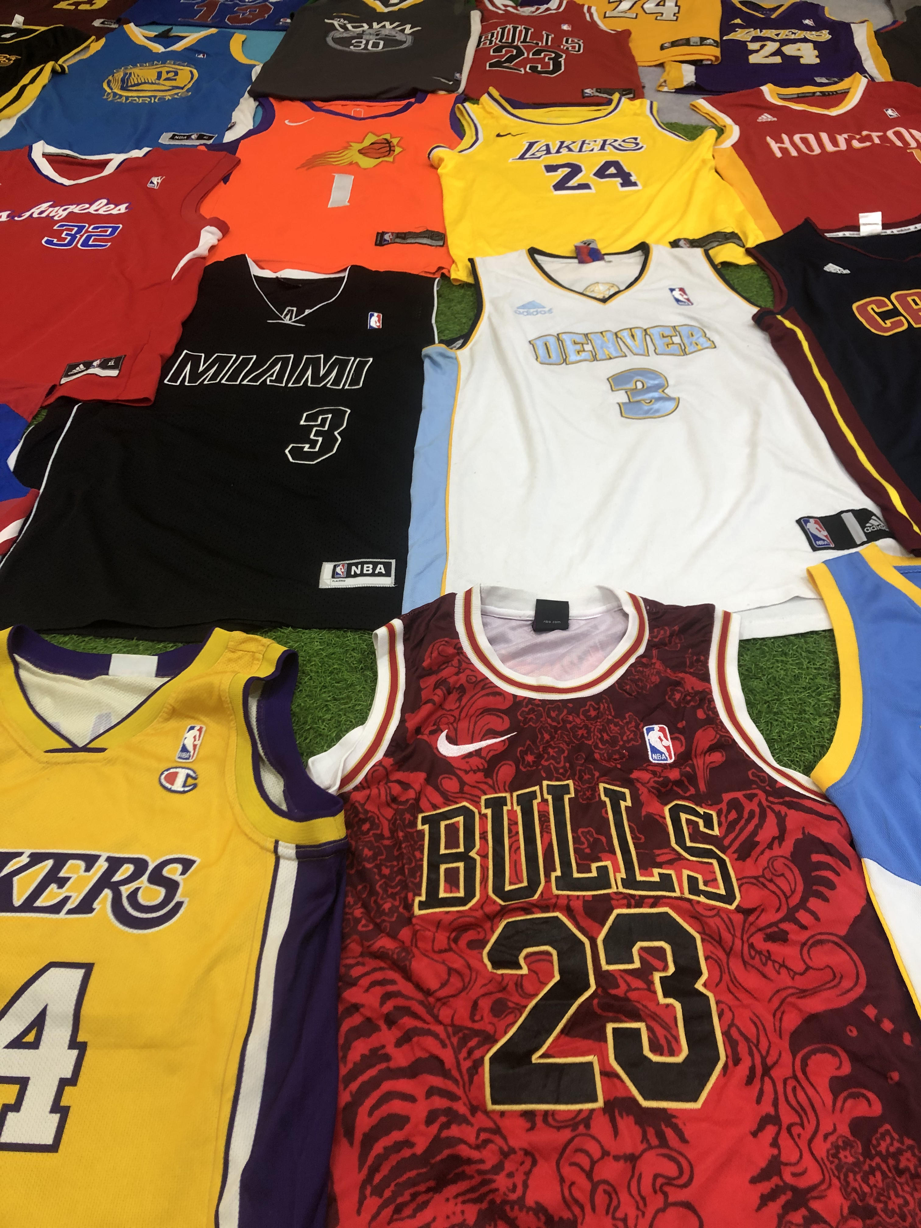 NBA NFL NHL Sandos Grade AB 200 Pcs