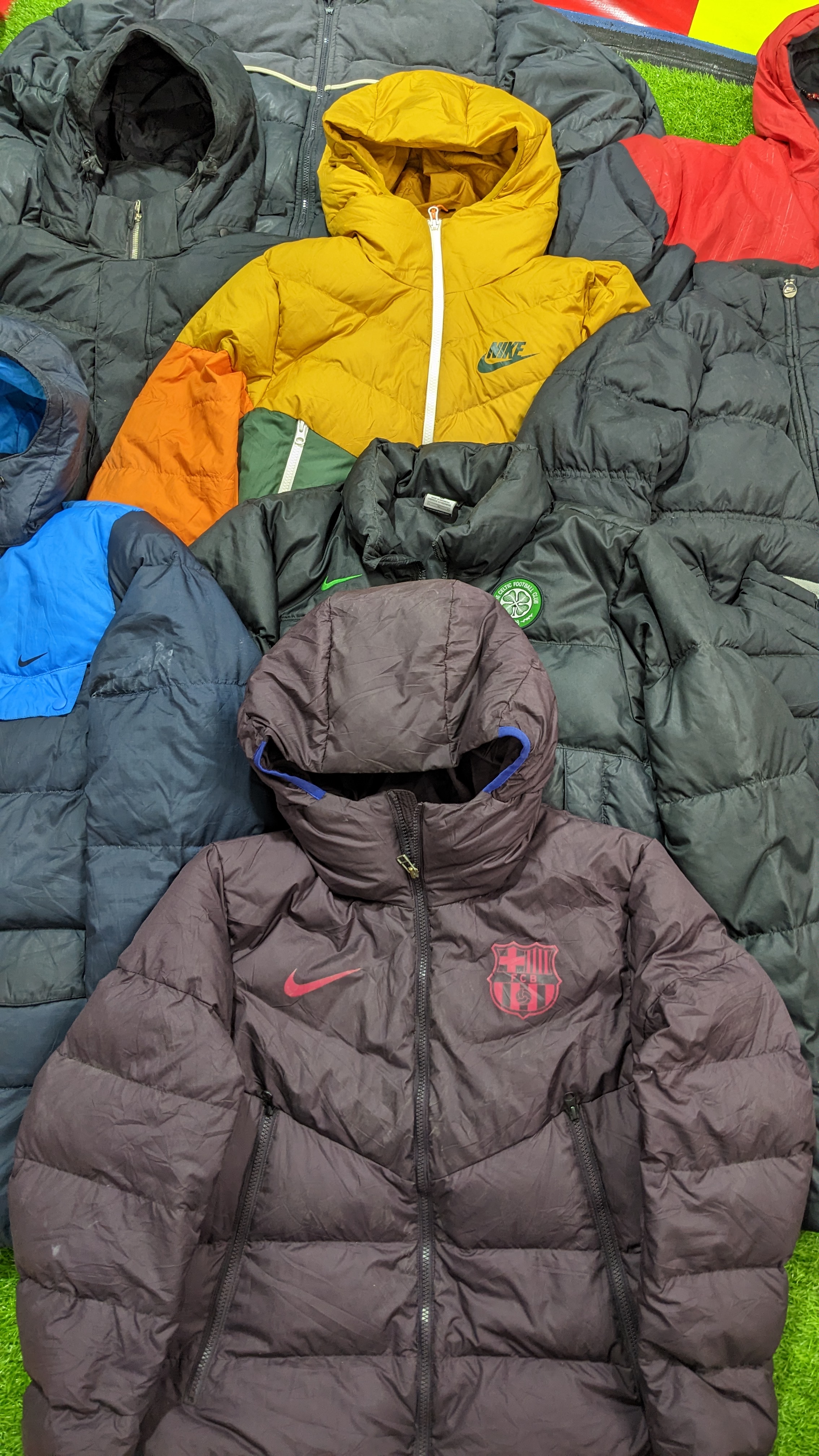 Nike puffer Jackets - 13 Pieces