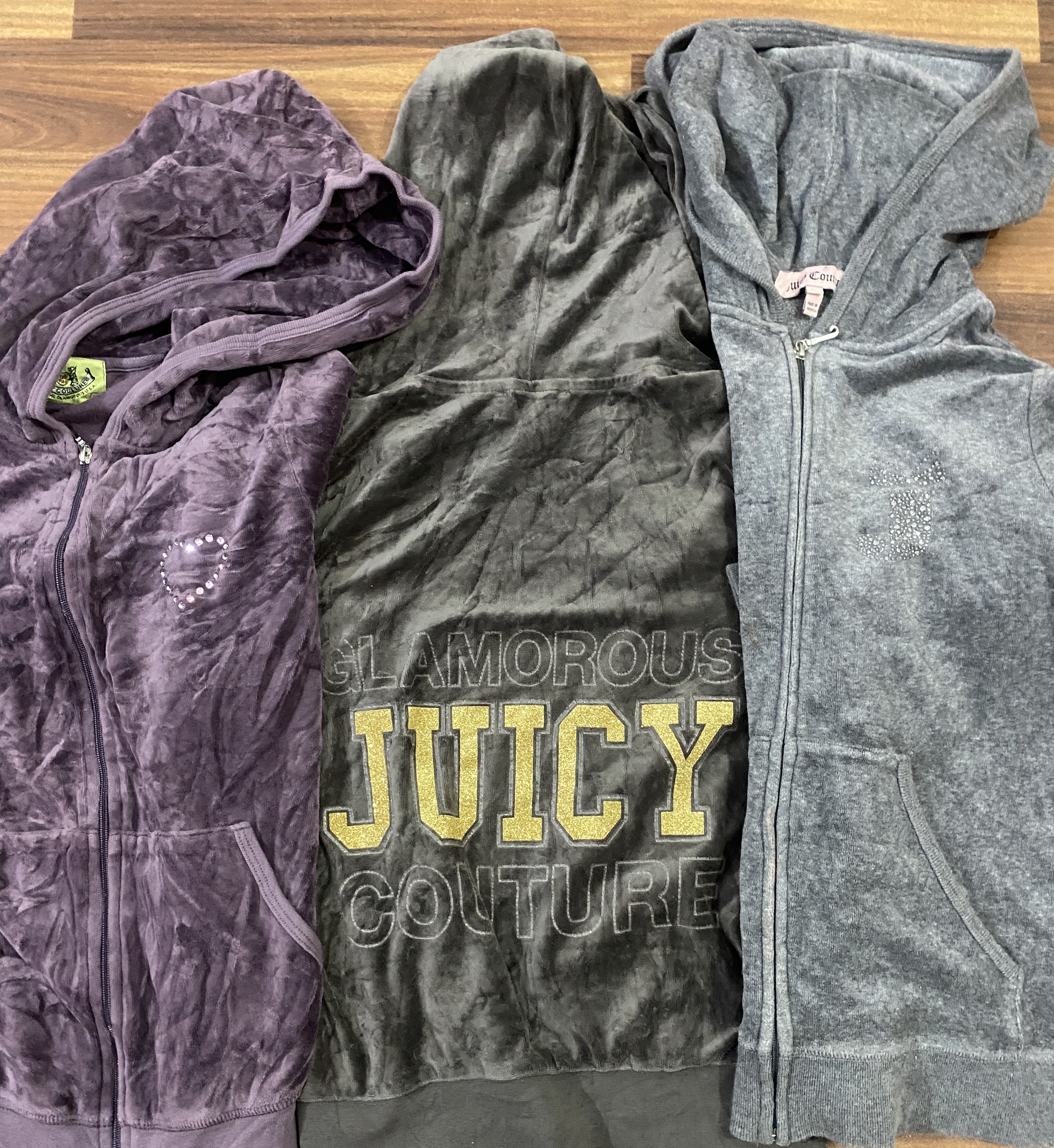 Hoodies / Tops Juicy Couture Femmes - 21 Pièces