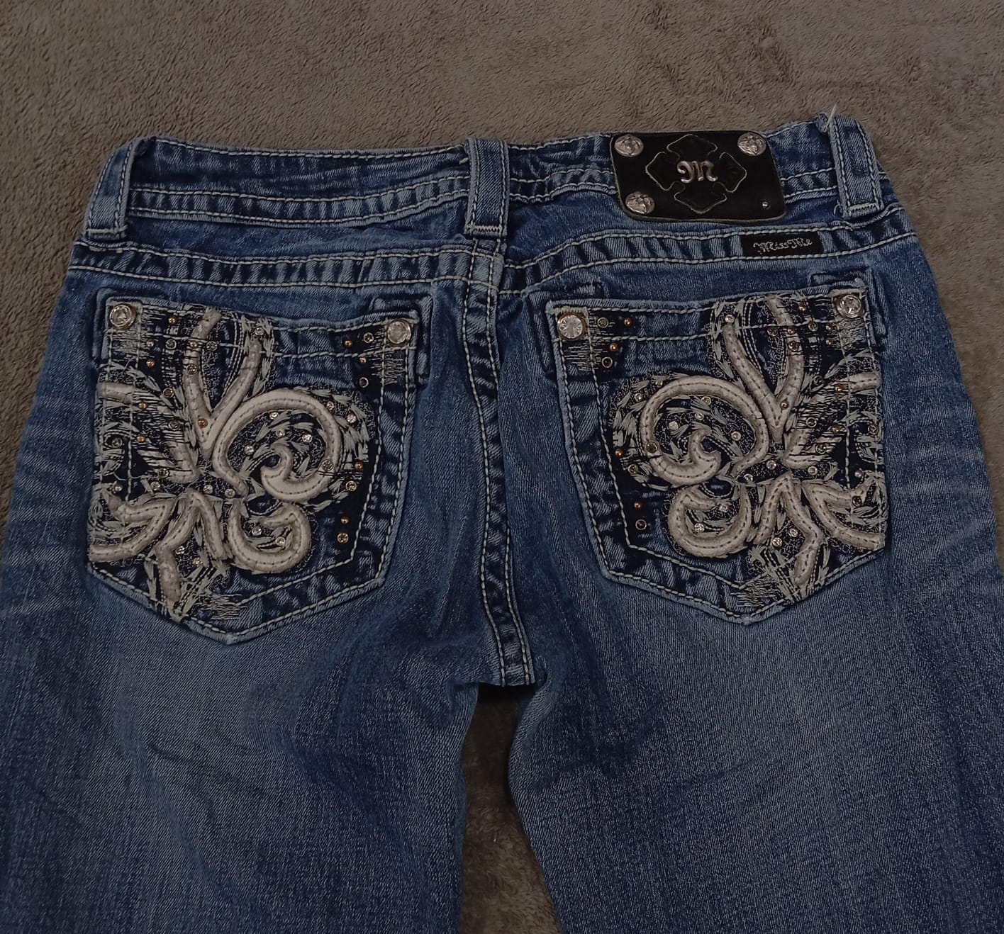 CR2433 Miss Me Jeans - 15 Pcs