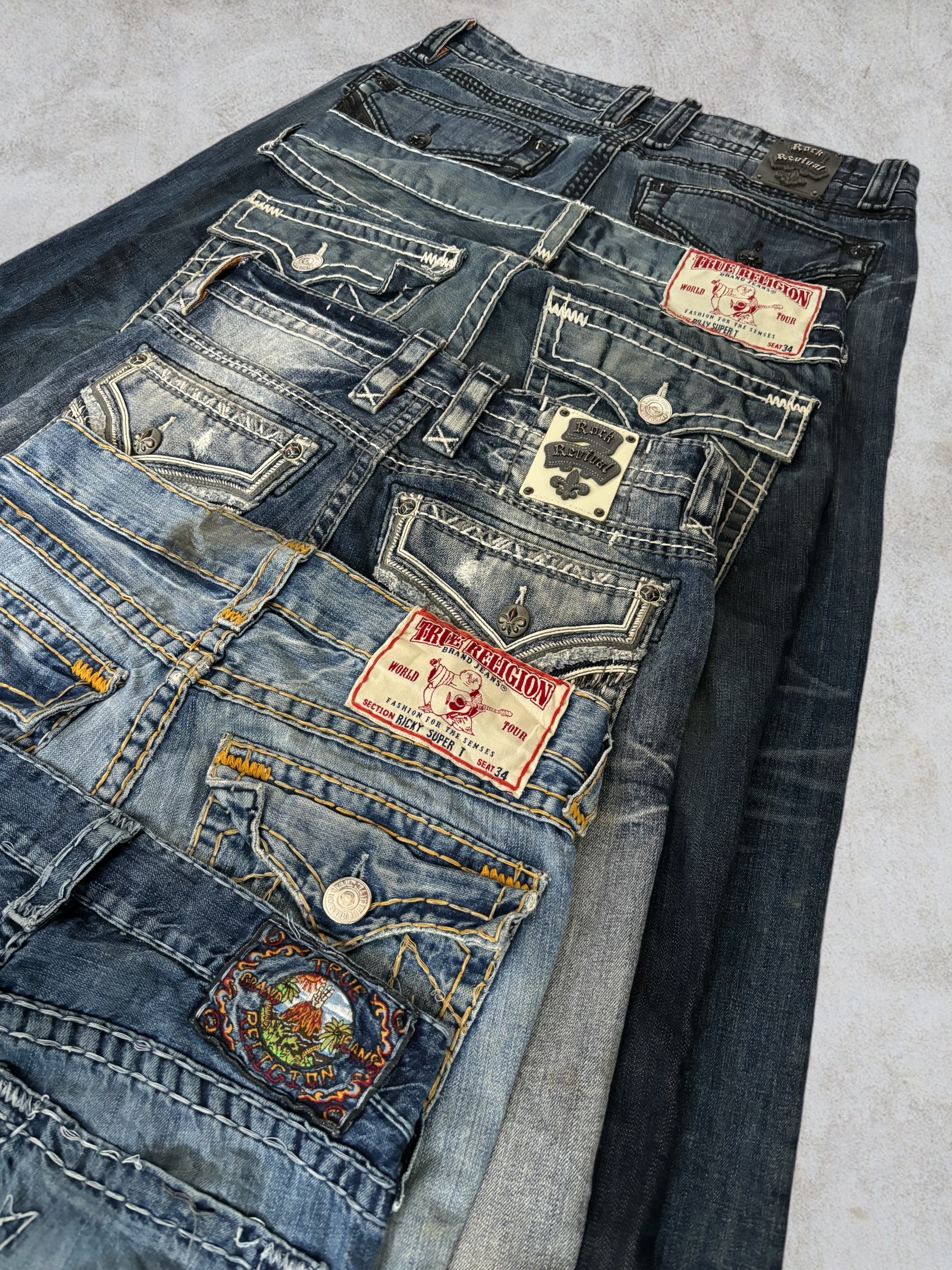 Men's True Religion Rock Revival Jeans 20 Pcs (A69)