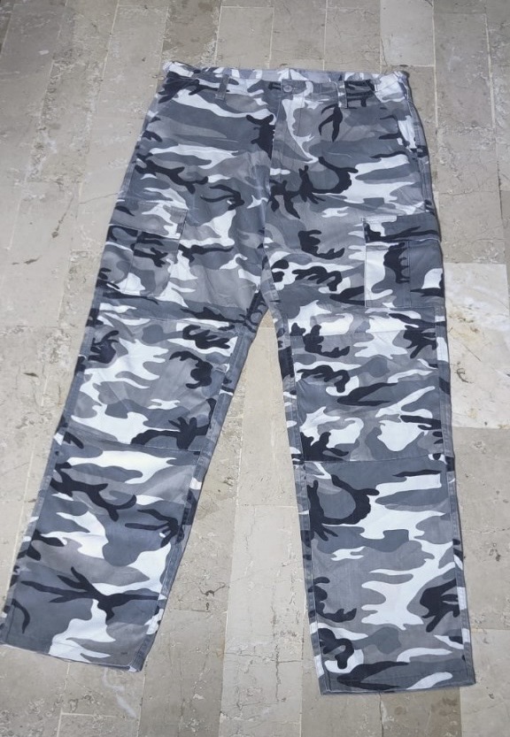 Pantalons cargo / Pantalons camouflage