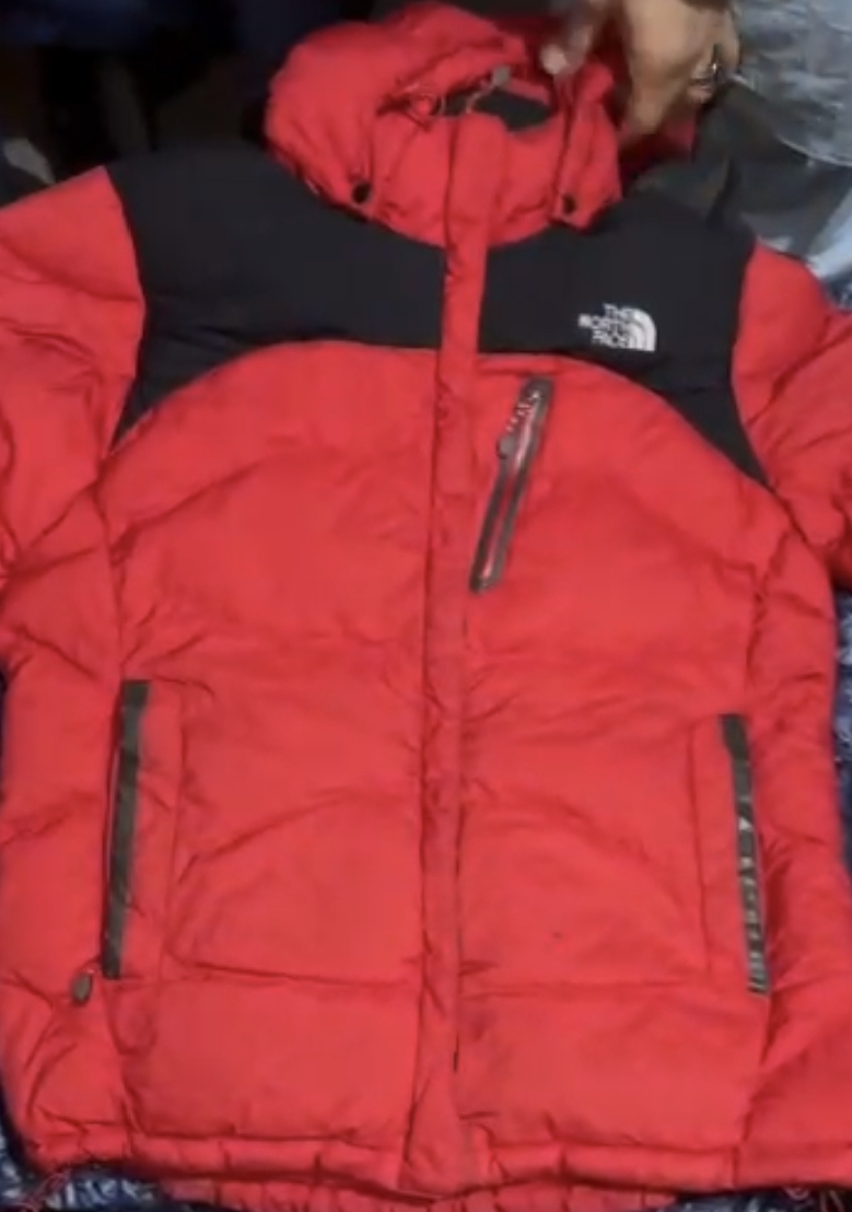 THE NORTH FACE PUFFERS JACKET 30PCS