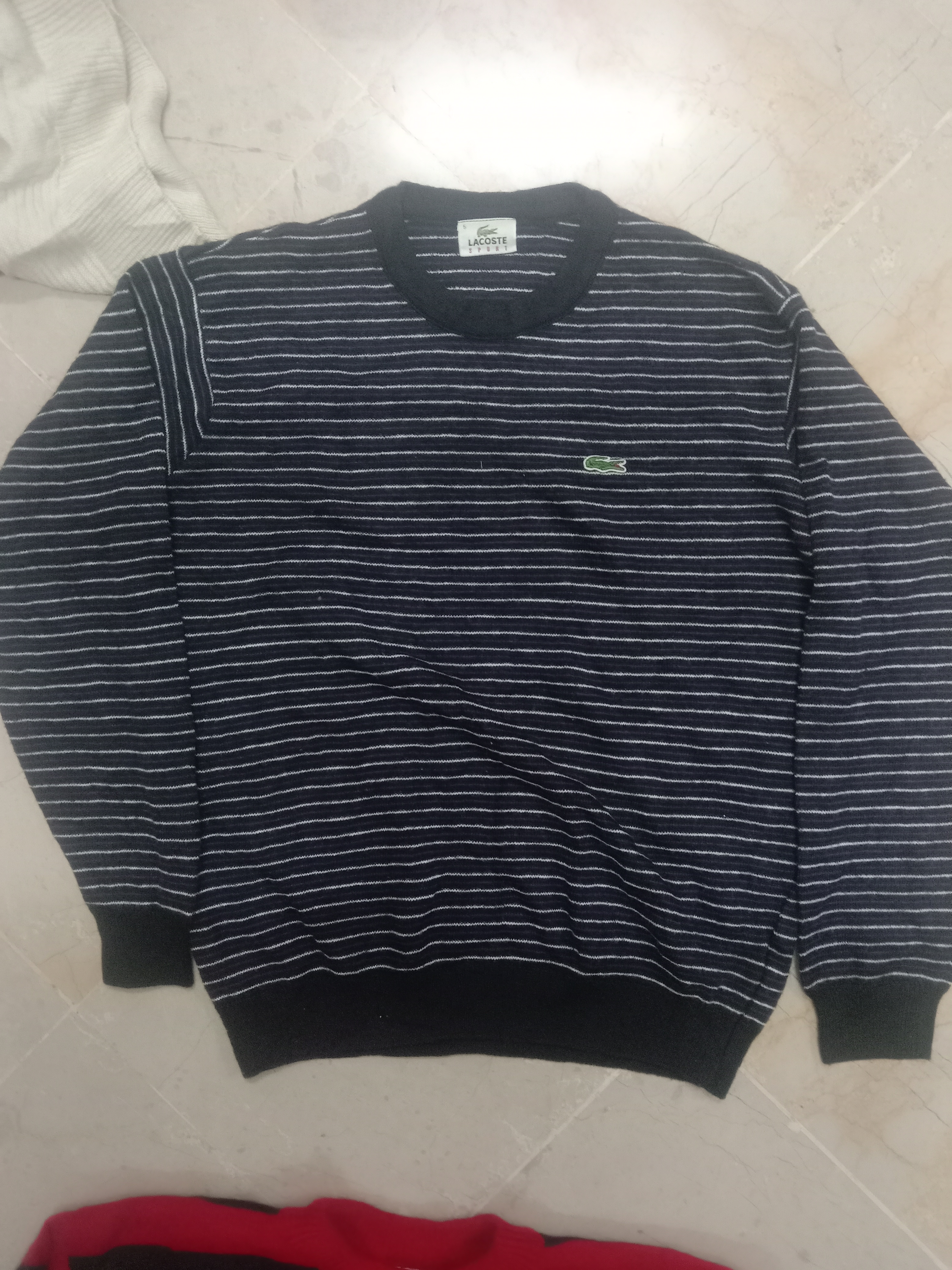 Lacoste und Mix Pullover 10 Stück