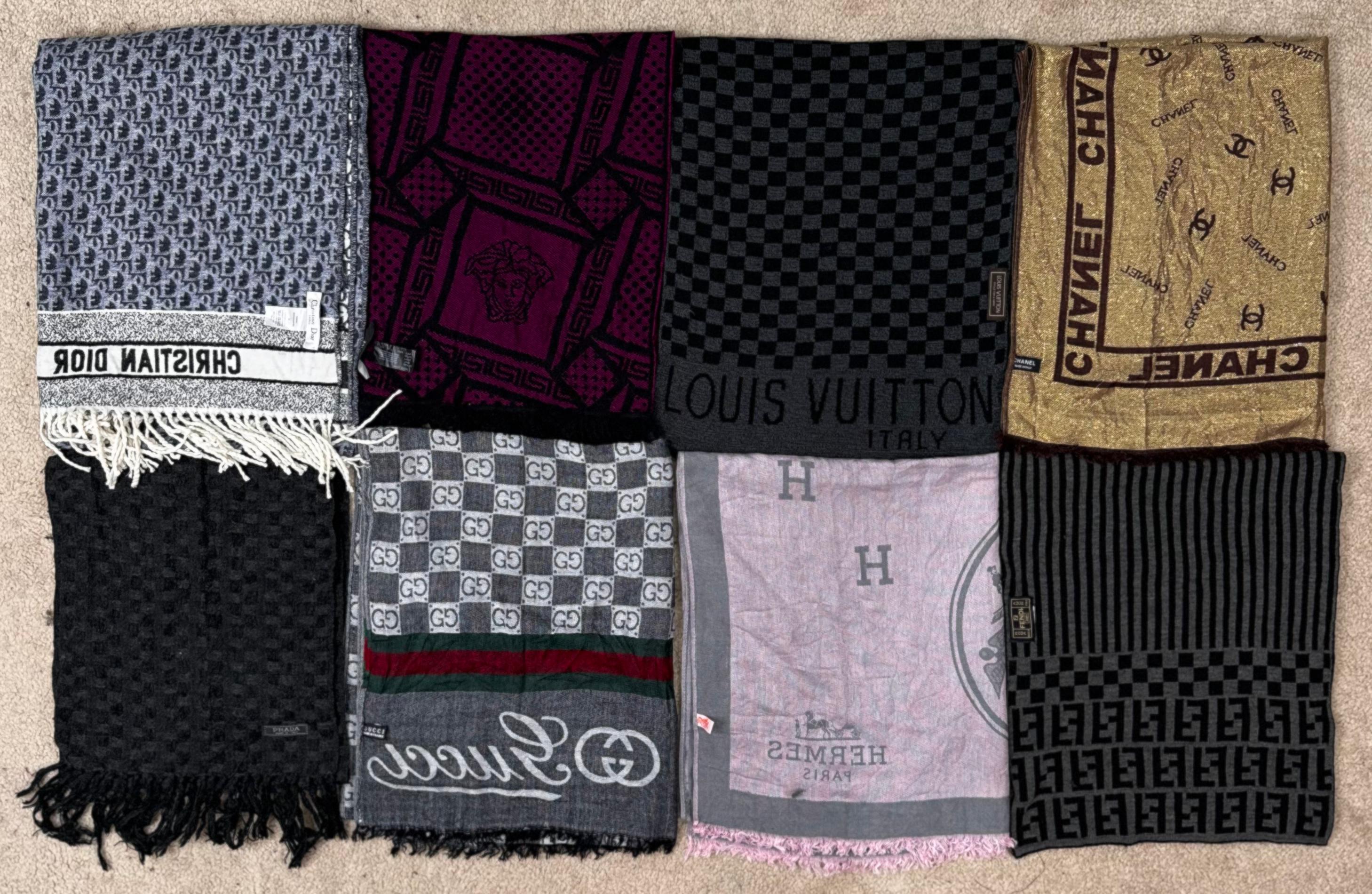 #VV32 Versace/Gucci/Fendi Luxury Scarves 20 PCs