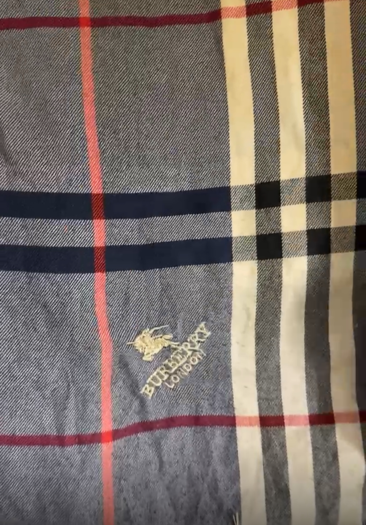 Burberry scarves - Bundle 14